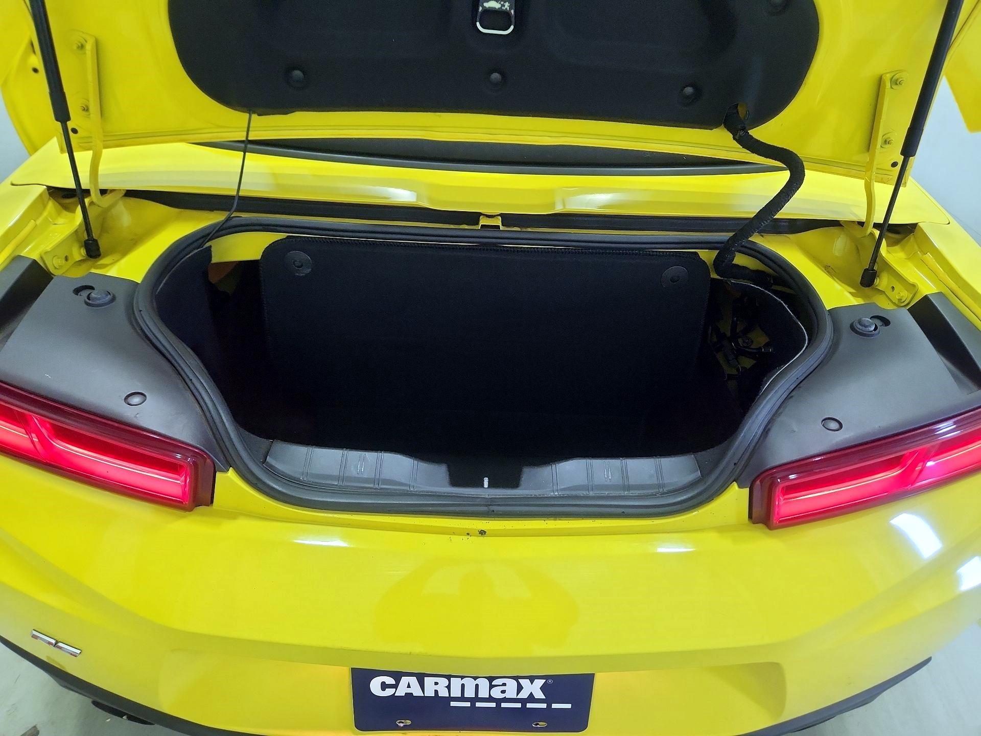 Thumbnail: 2018 Chevrolet Camaro - 19