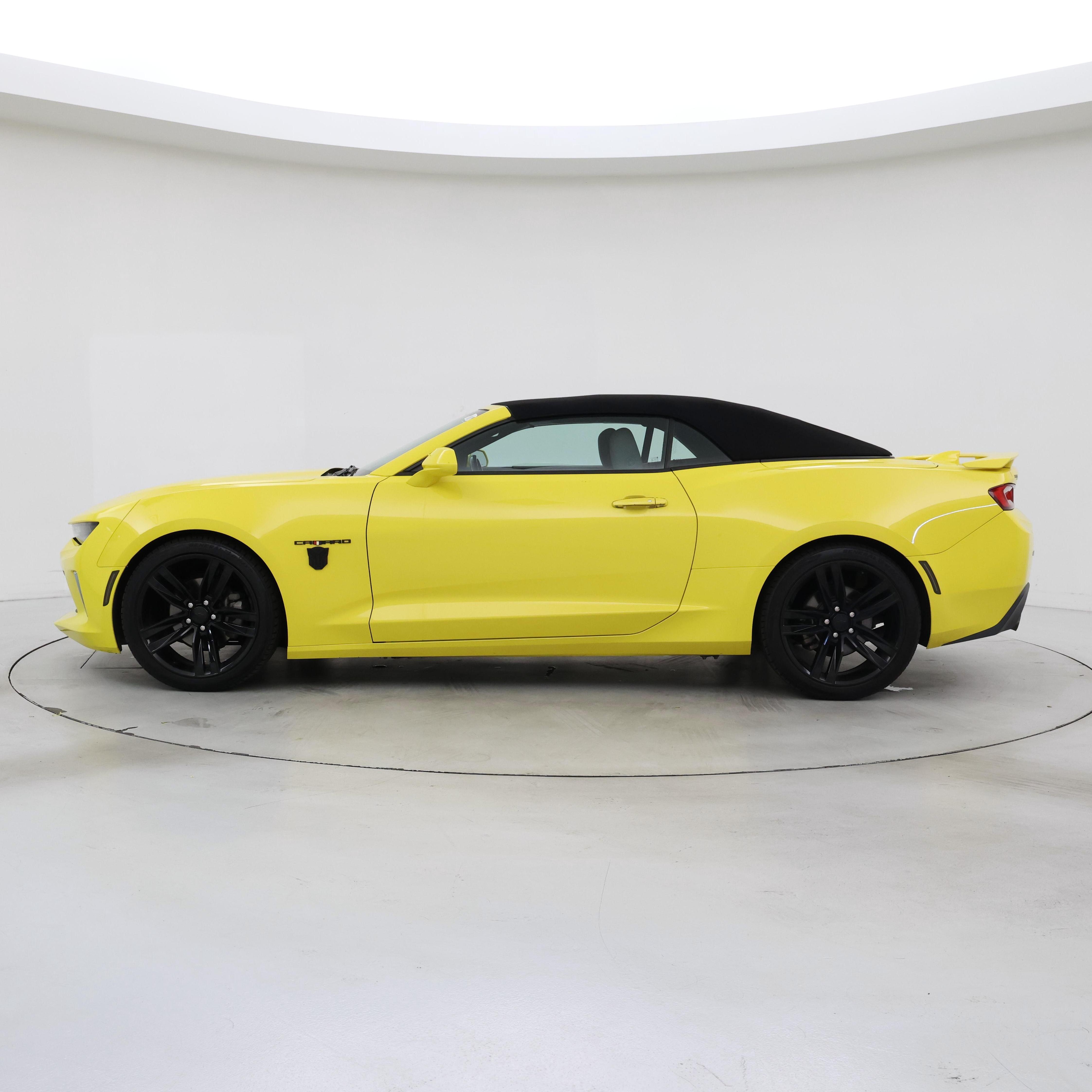 Thumbnail: 2018 Chevrolet Camaro - 3