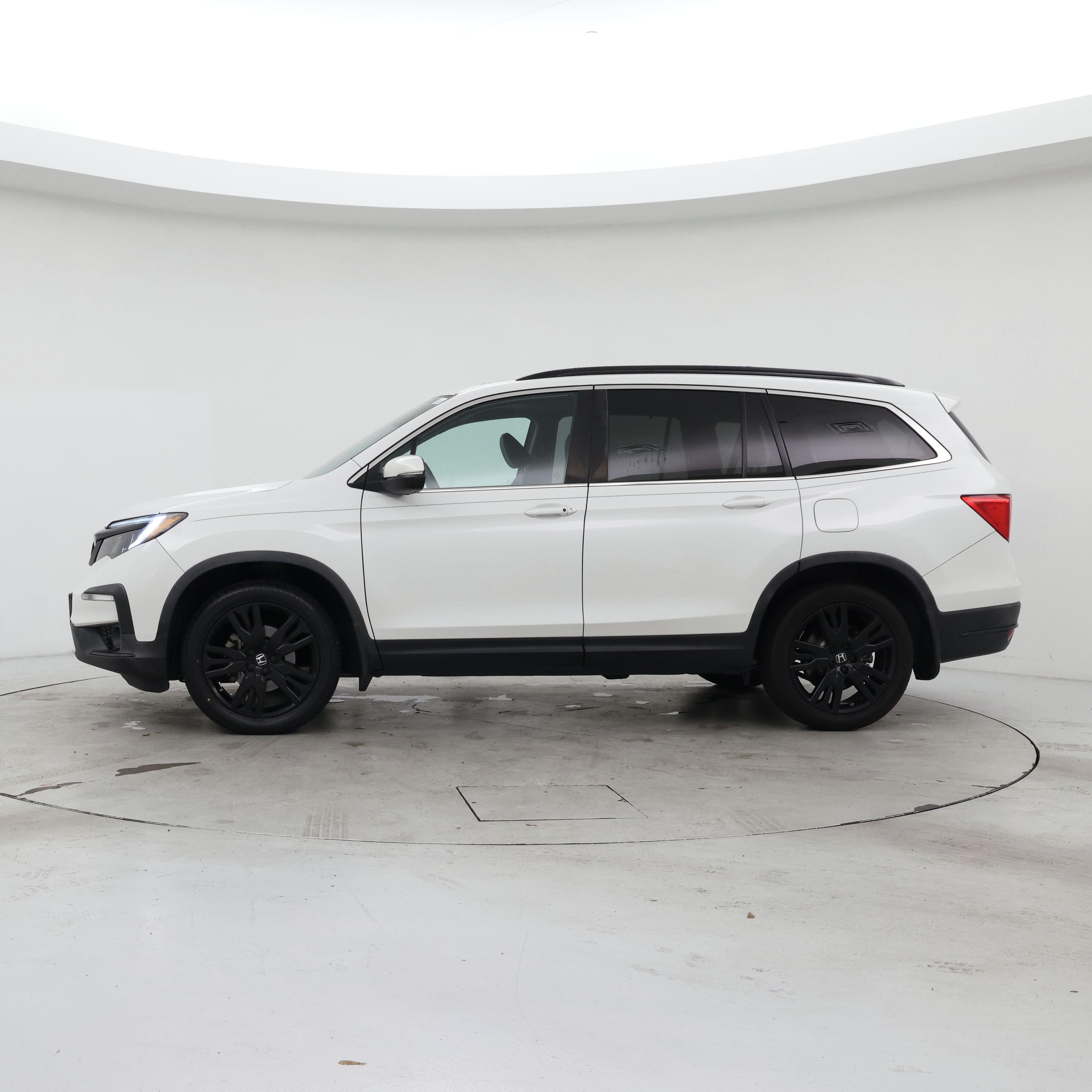Thumbnail: 2021 Honda Pilot - 3