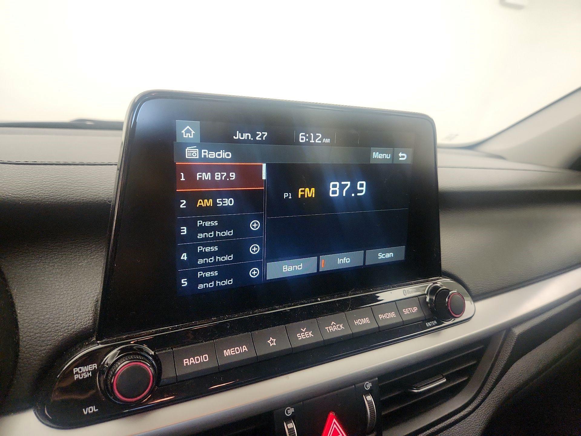 Thumbnail: 2021 Kia Forte - 15