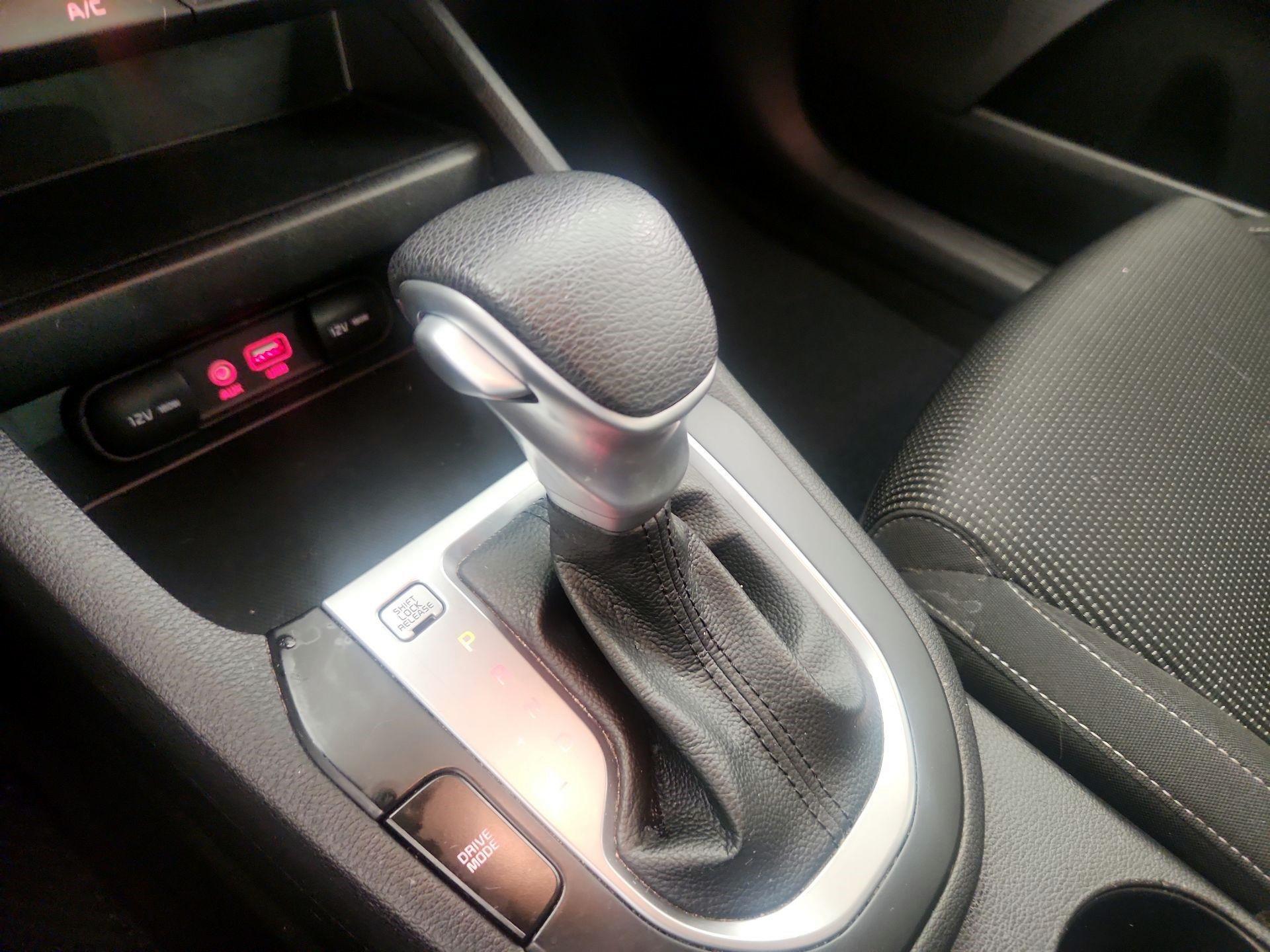 Thumbnail: 2021 Kia Forte - 17
