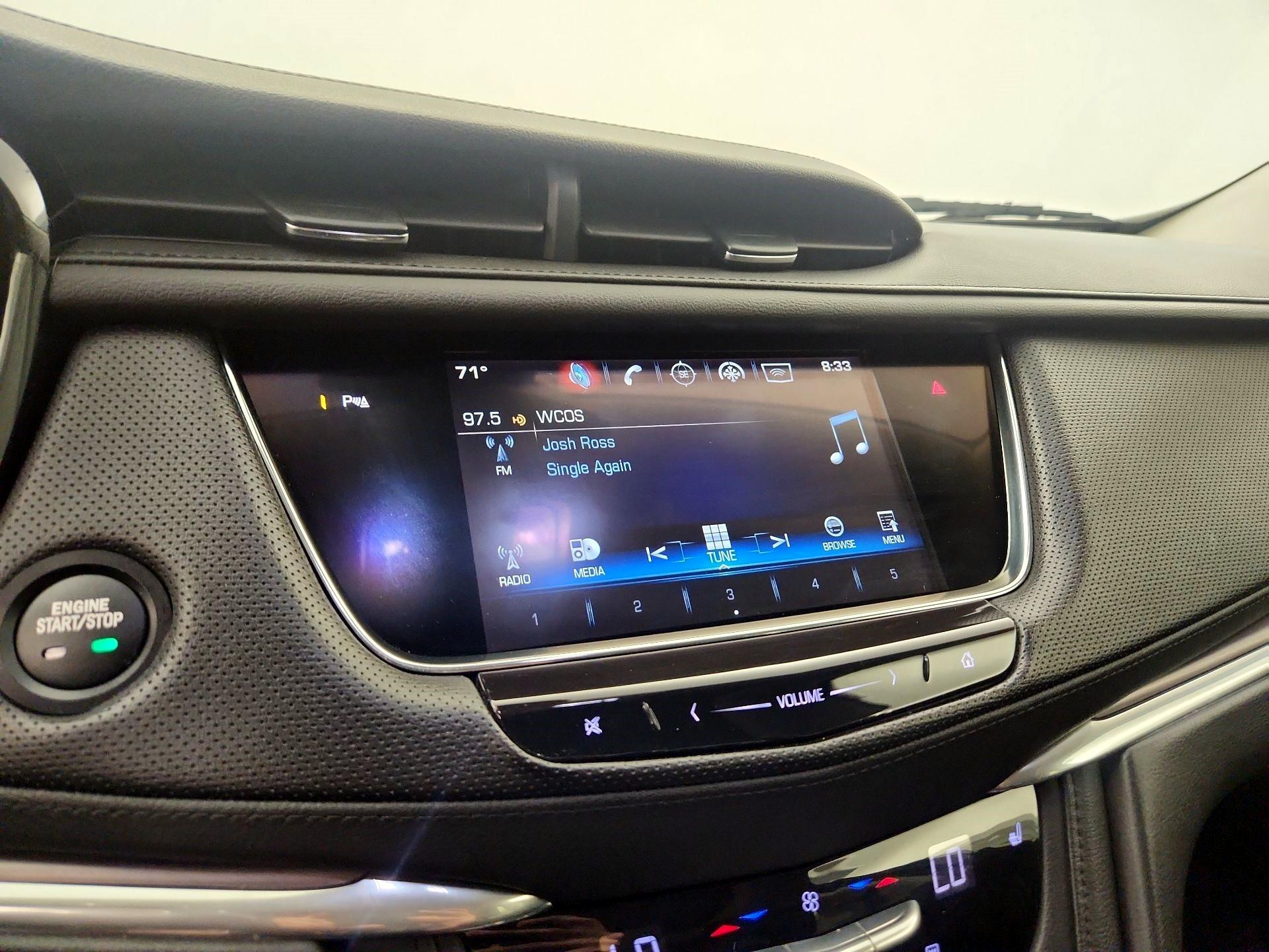 Thumbnail: 2017 Cadillac XT5 - 16