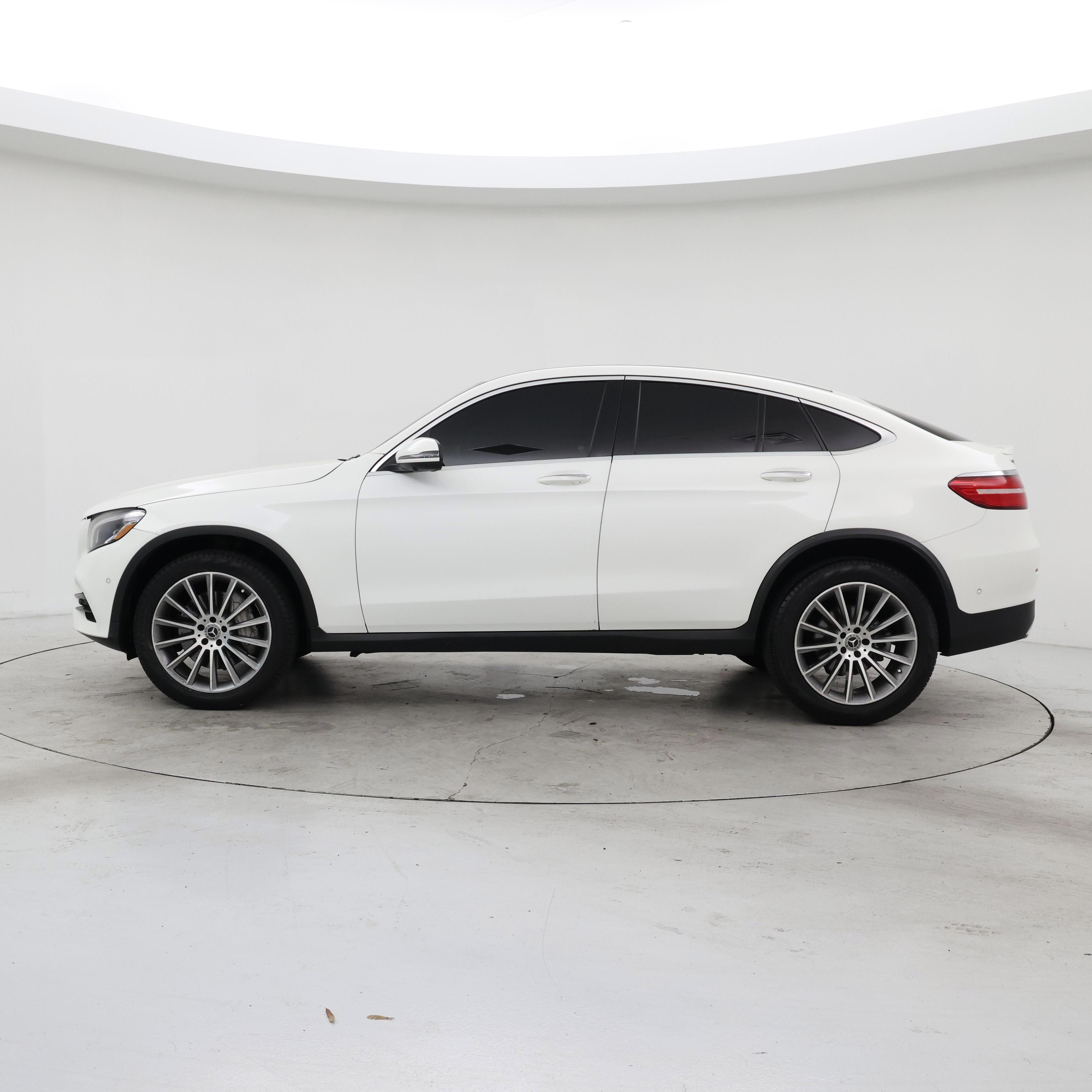 Thumbnail: 2019 Mercedes-Benz GLC - 3