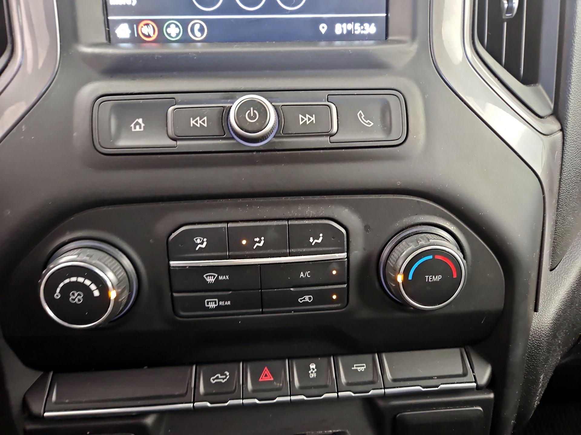 Thumbnail: 2019 Chevrolet Silverado 1500 - 17