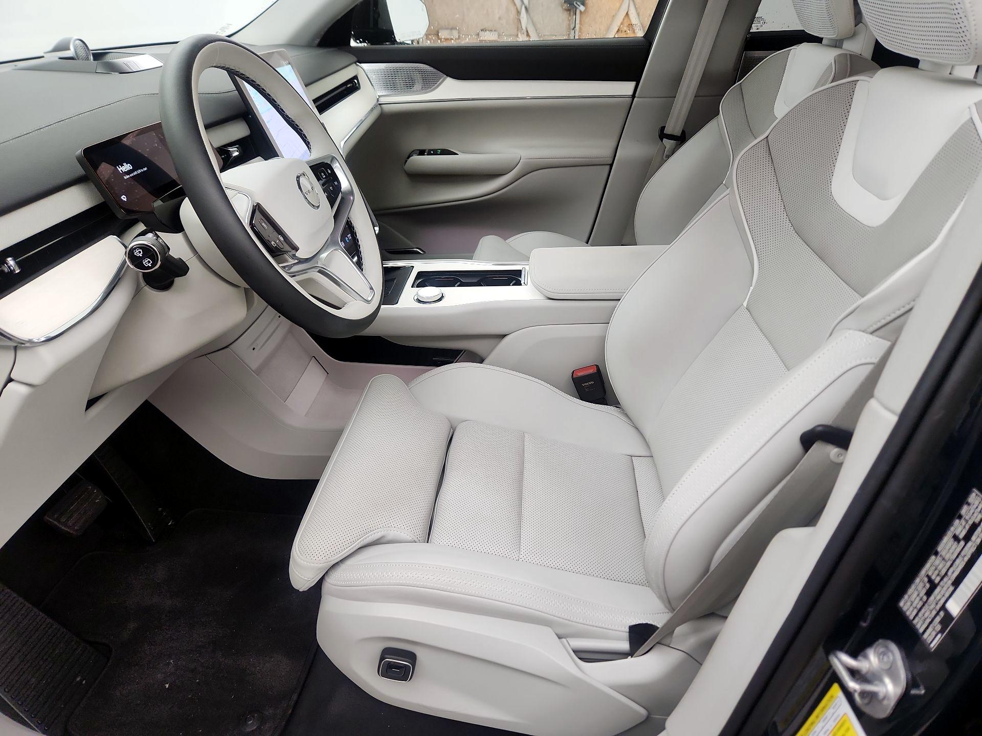 Thumbnail: 2025 Volvo EX90 - 11