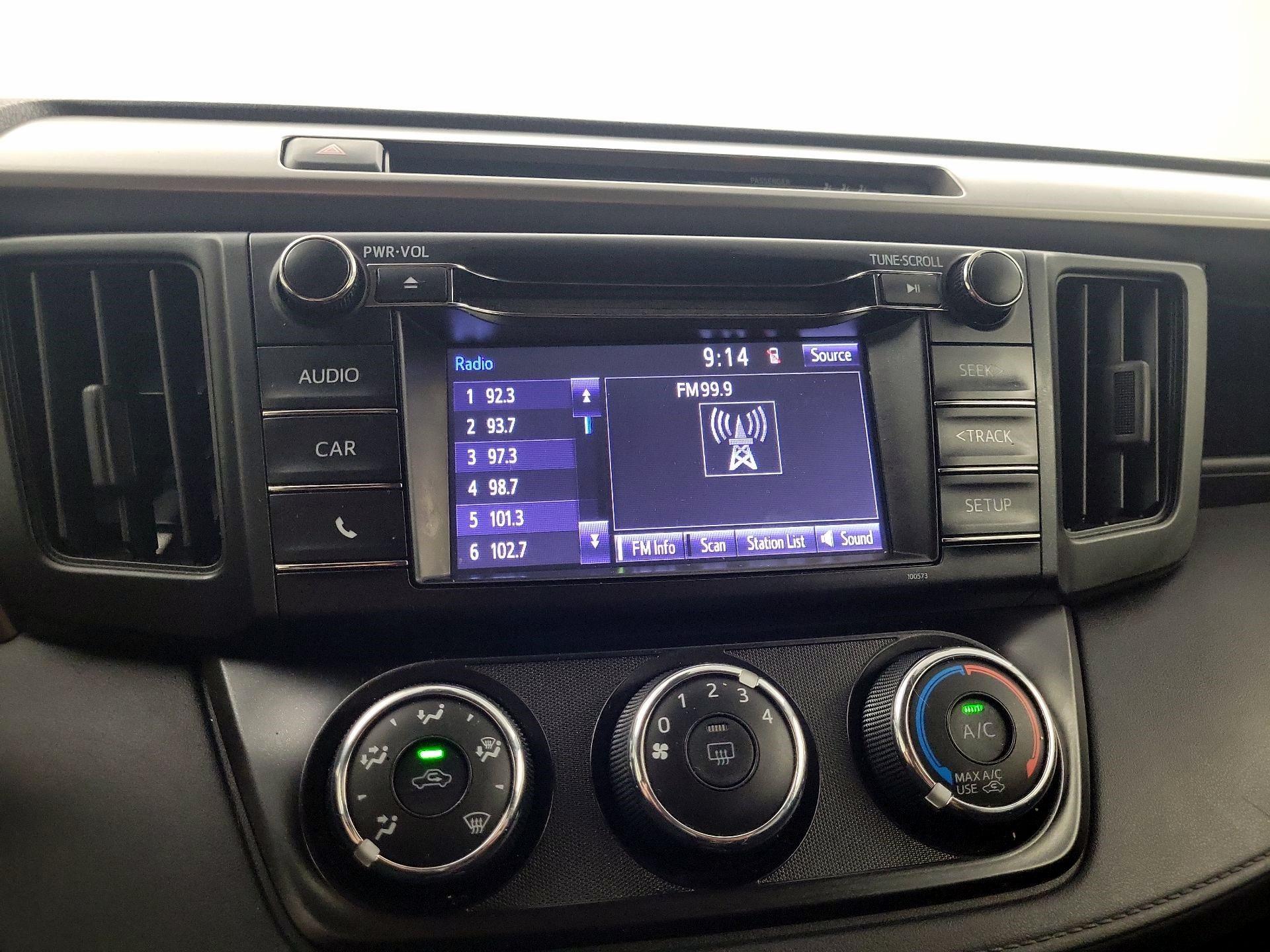 Thumbnail: 2018 Toyota RAV4 - 13