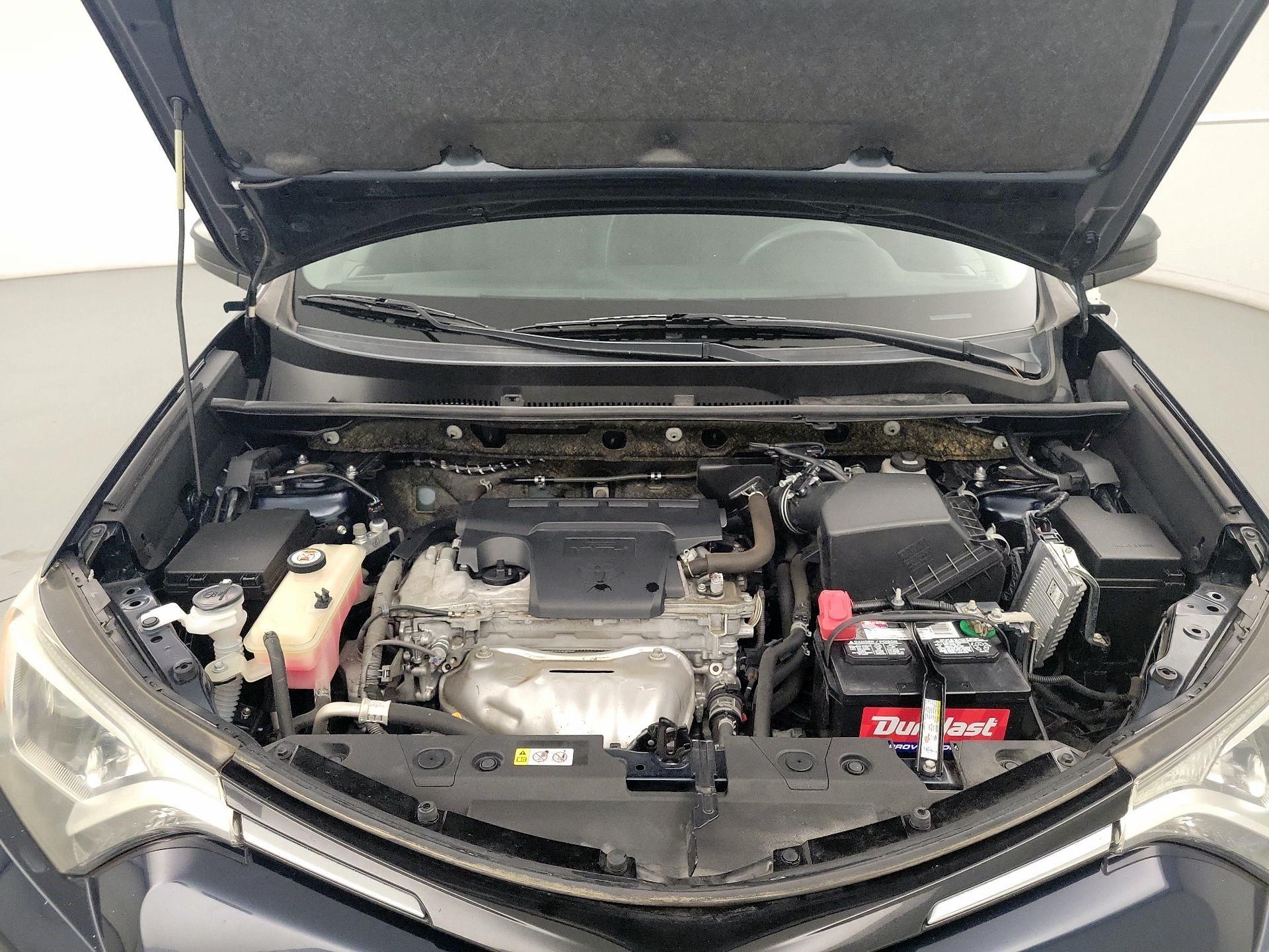 Thumbnail: 2018 Toyota RAV4 - 19
