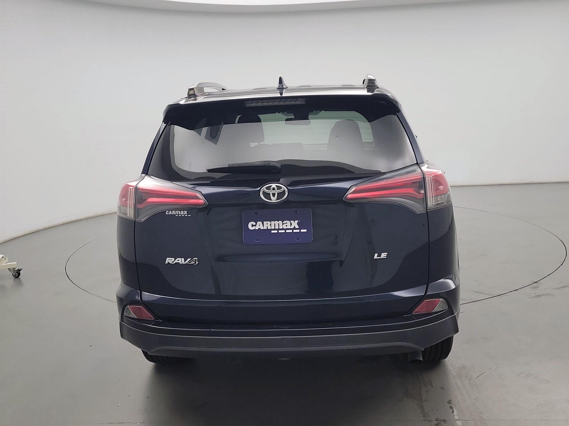 Thumbnail: 2018 Toyota RAV4 - 6