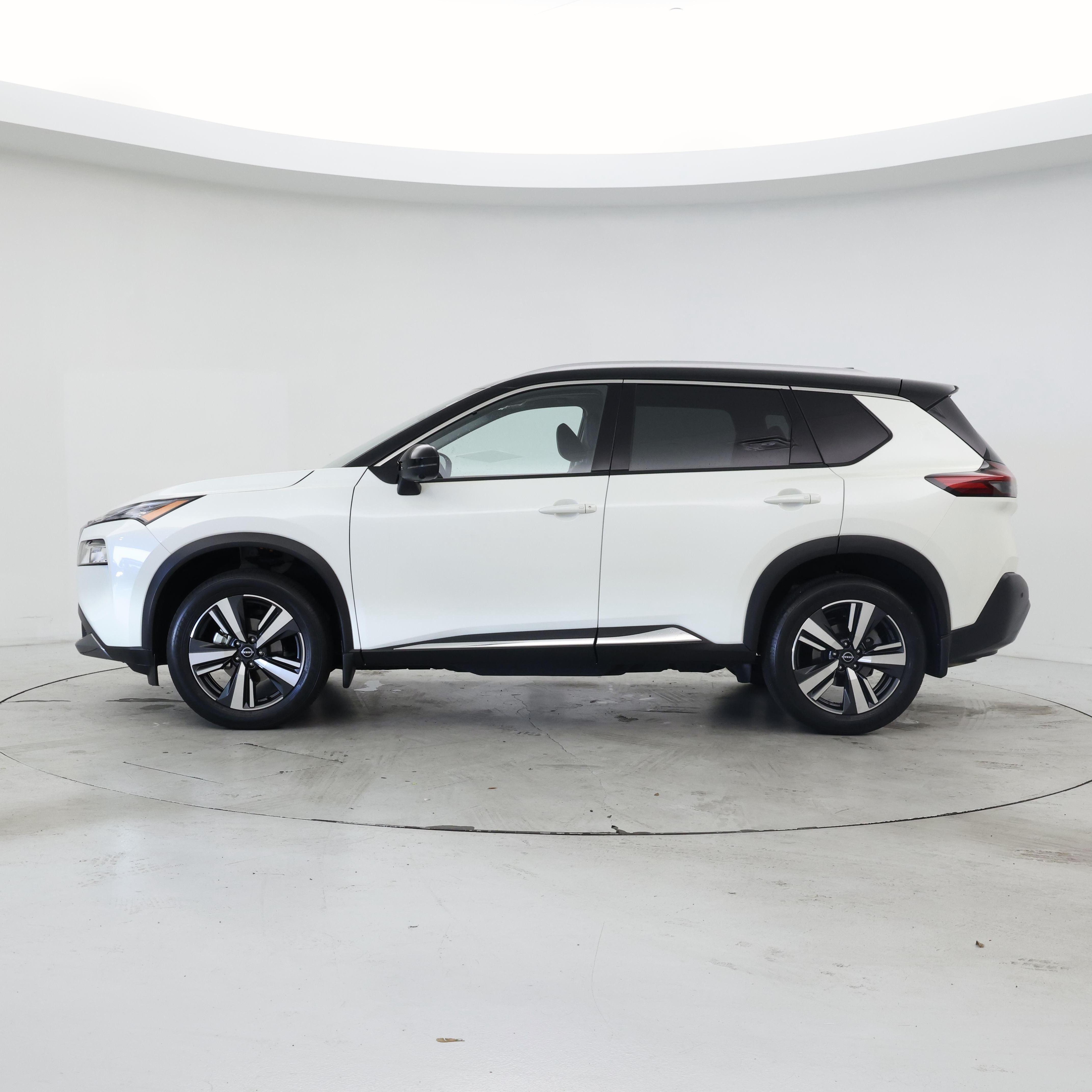 Thumbnail: 2022 Nissan Rogue - 3