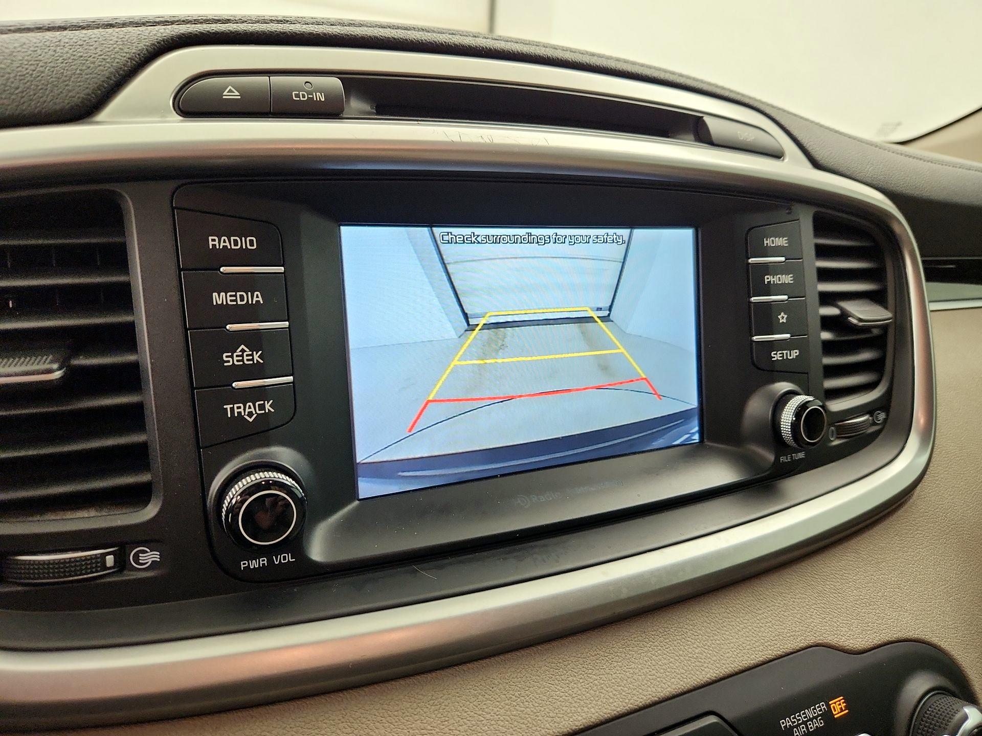 Thumbnail: 2019 Kia Sorento - 14