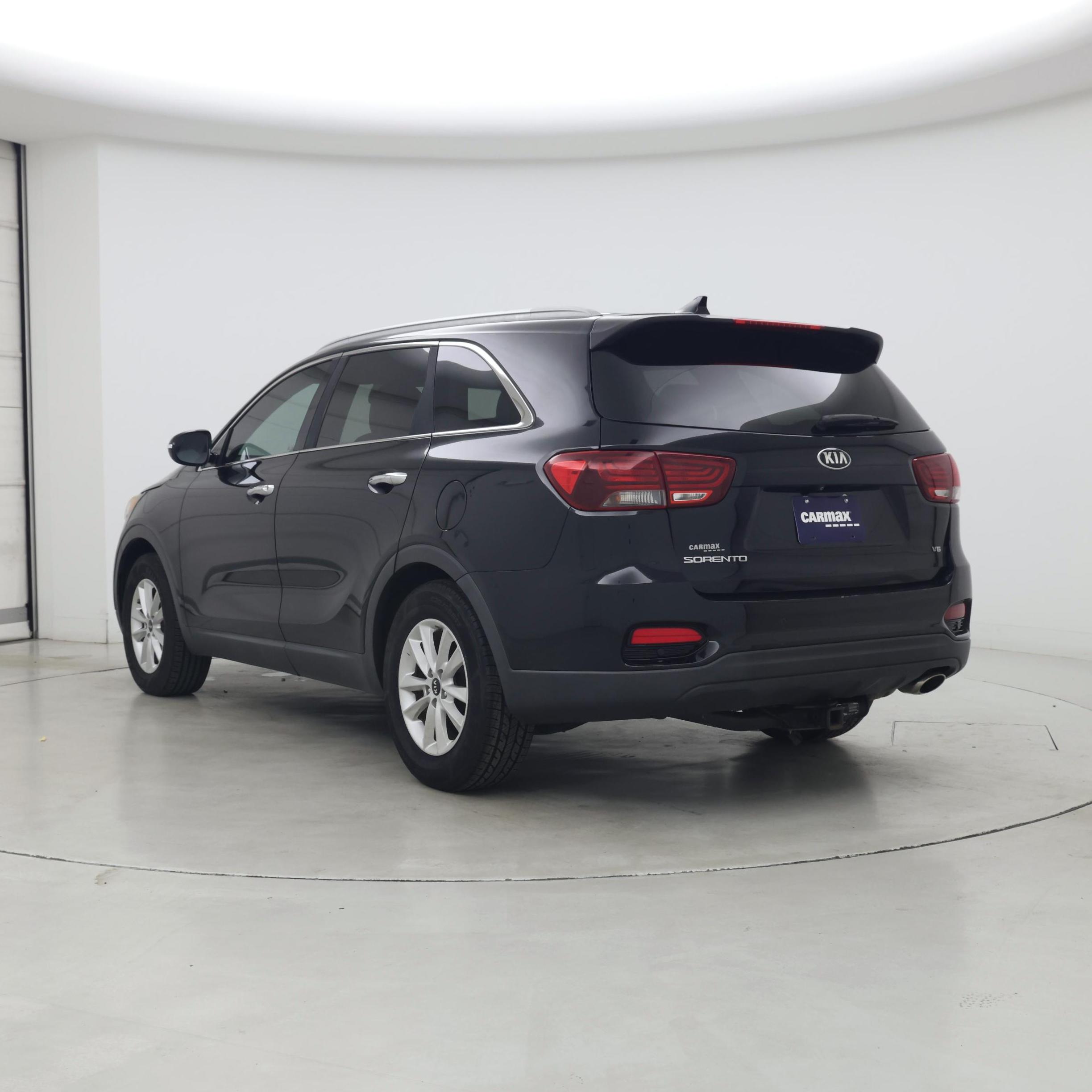 Thumbnail: 2019 Kia Sorento - 2