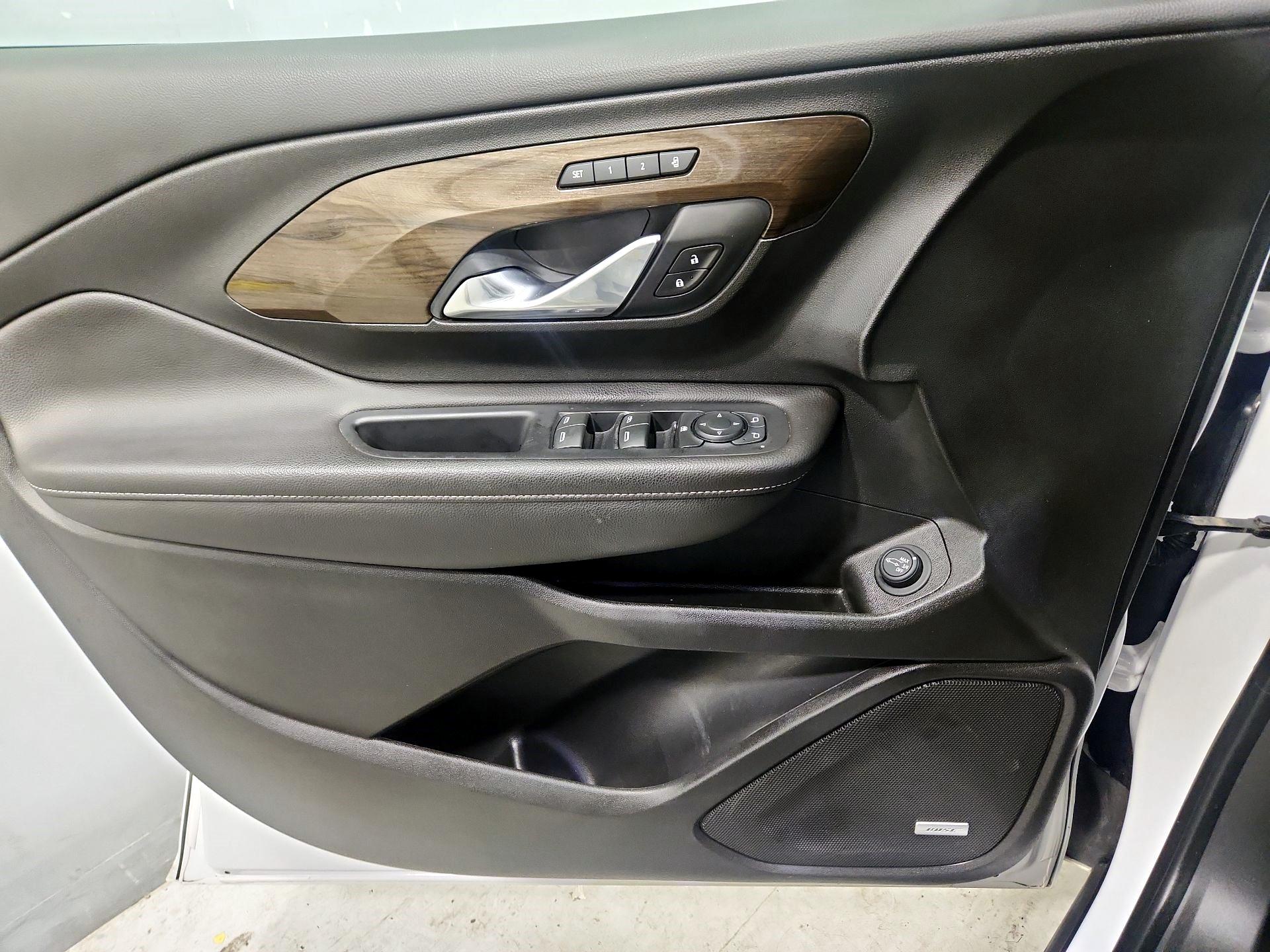 Thumbnail: 2020 GMC Terrain - 12