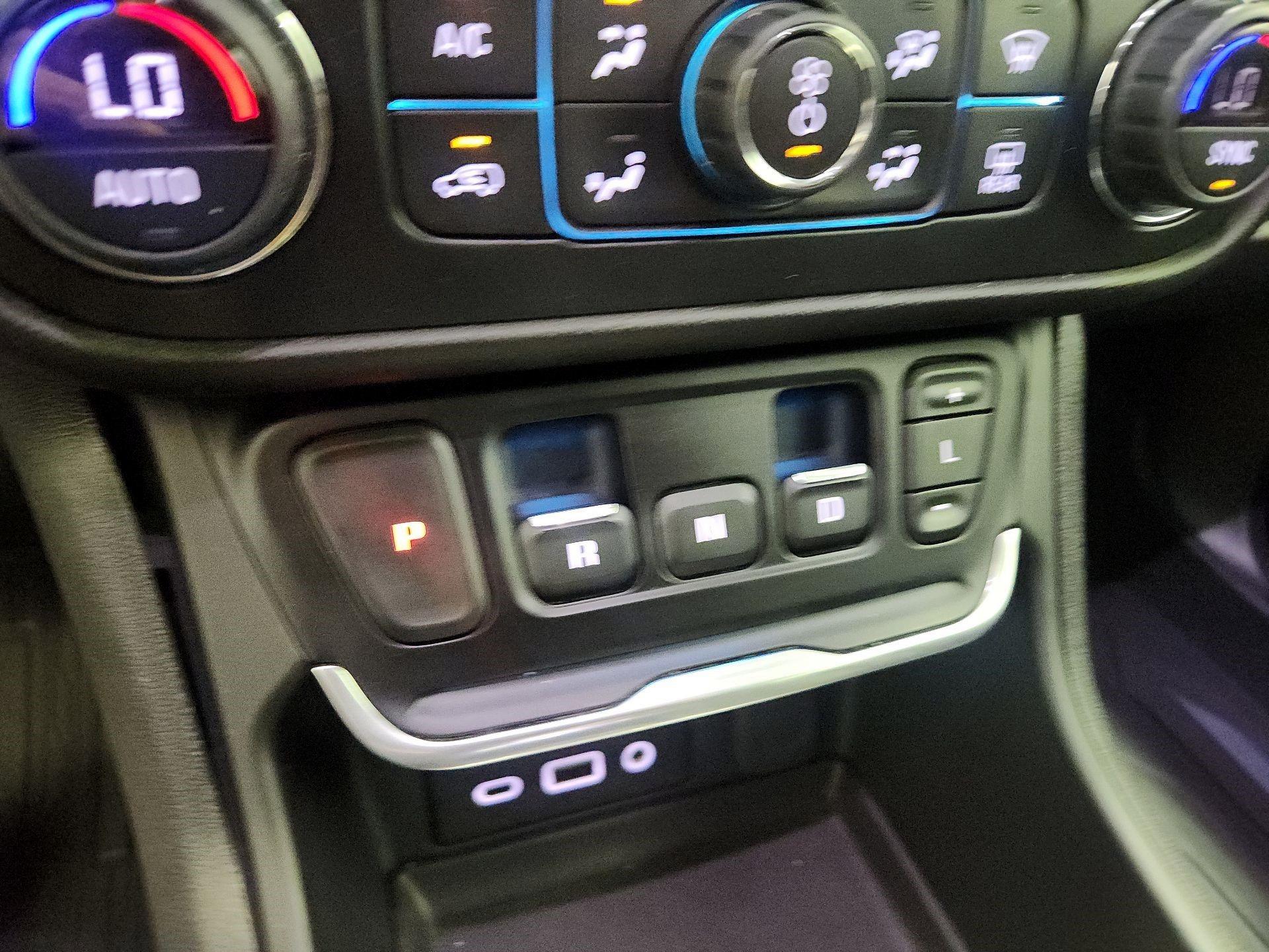 Thumbnail: 2020 GMC Terrain - 18