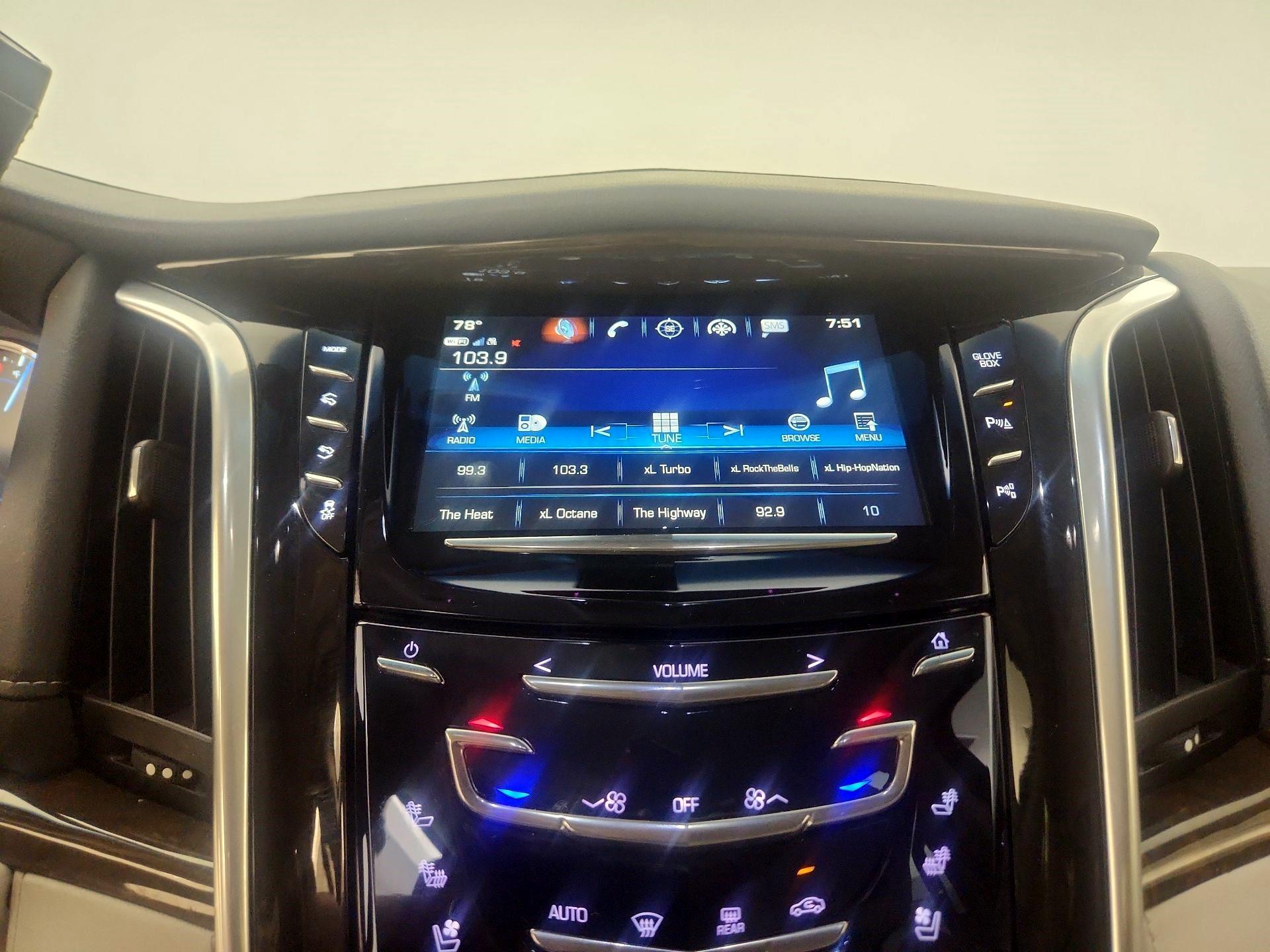 Thumbnail: 2019 Cadillac Escalade - 14