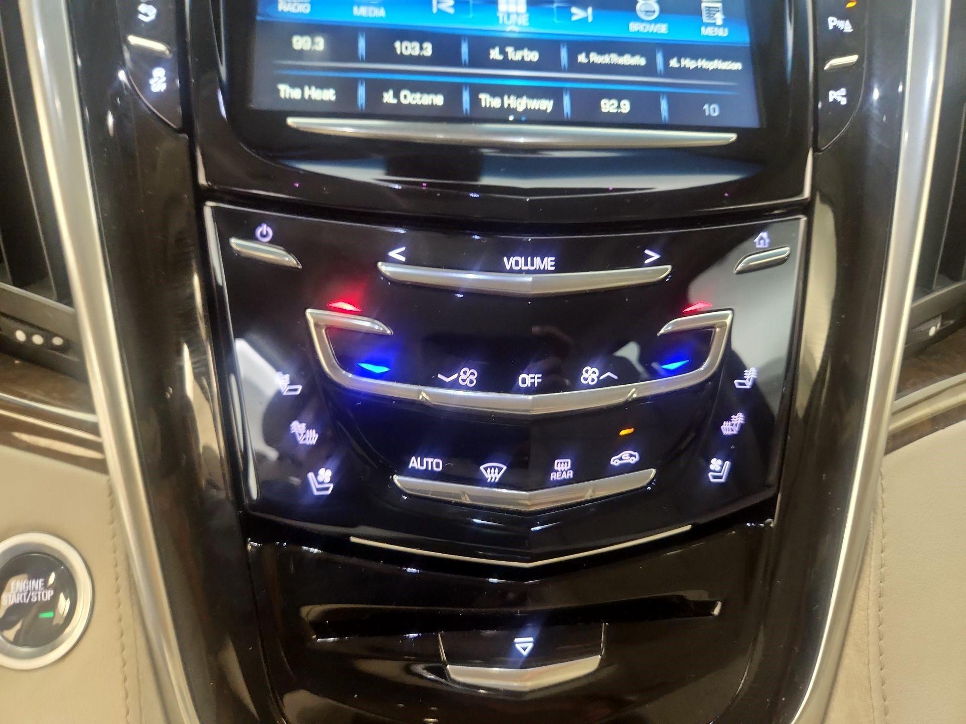 Thumbnail: 2019 Cadillac Escalade - 15