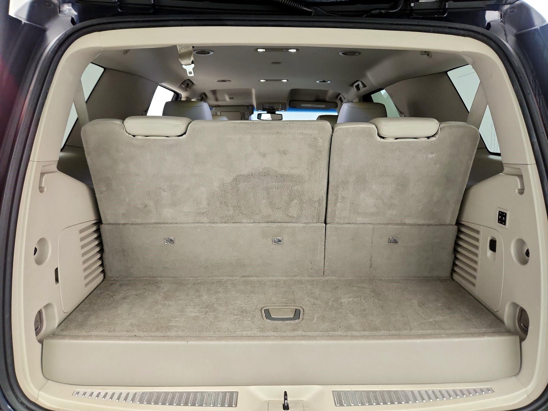 Thumbnail: 2019 Cadillac Escalade - 20