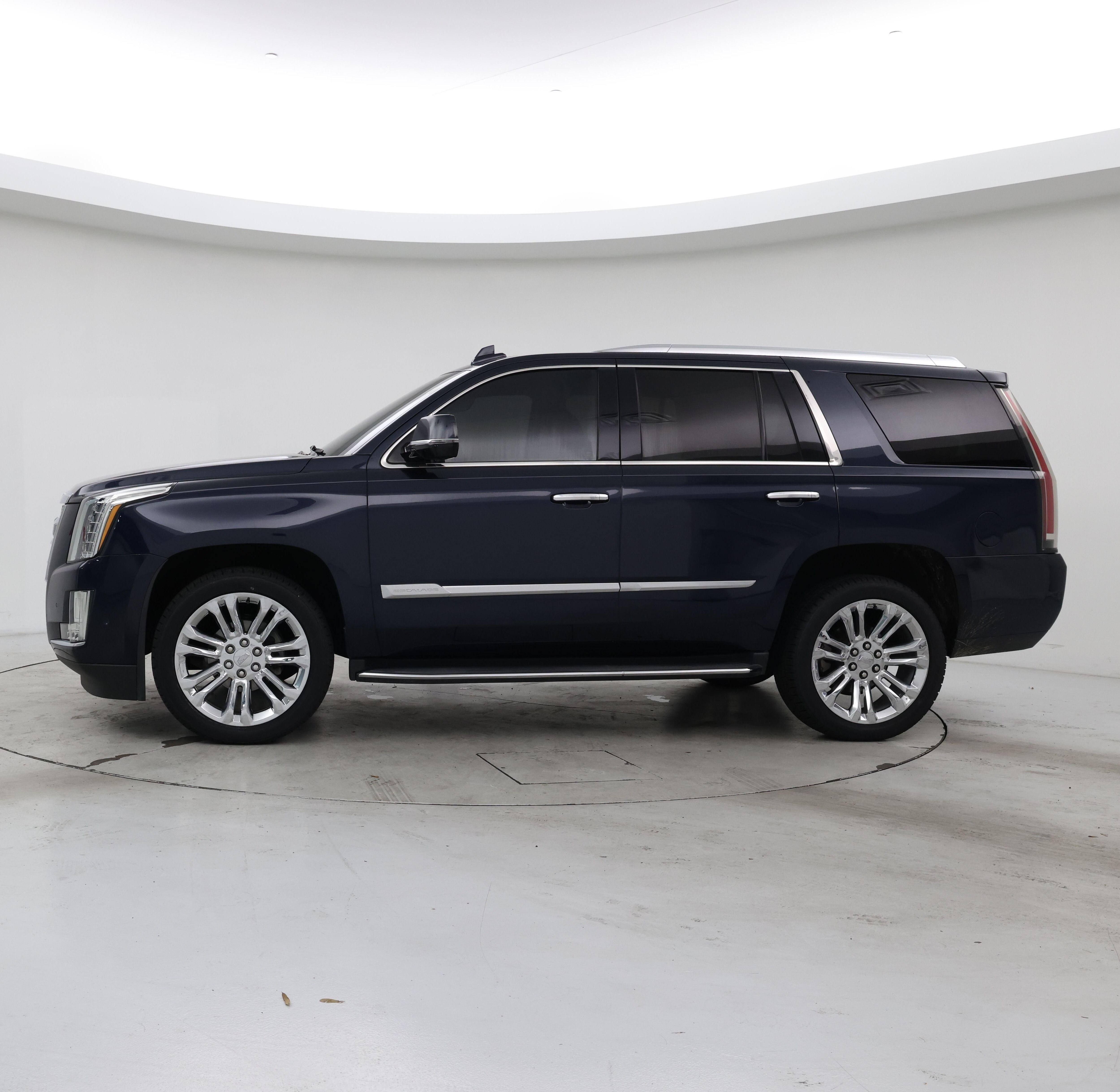 Thumbnail: 2019 Cadillac Escalade - 3