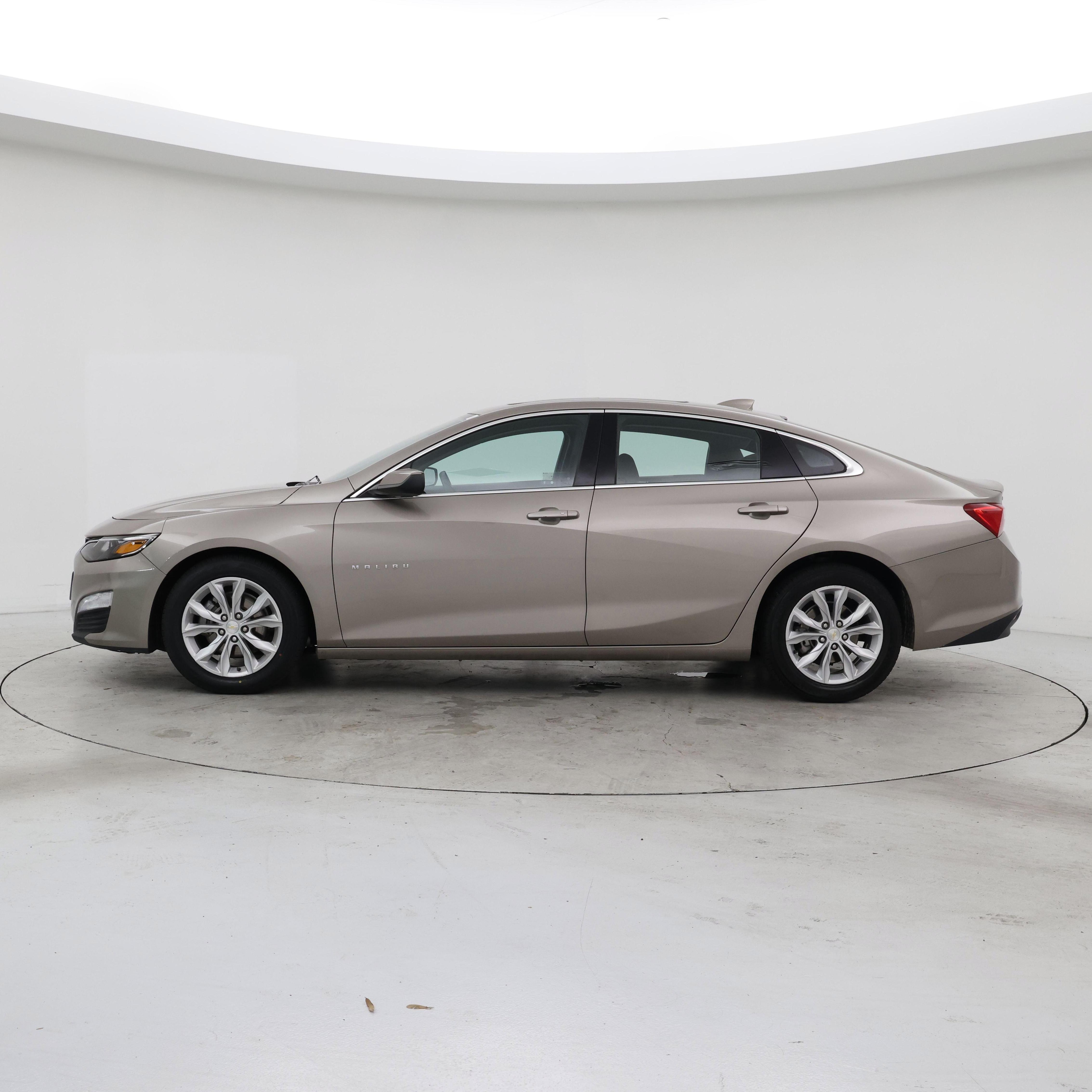 Thumbnail: 2024 Chevrolet Malibu - 3