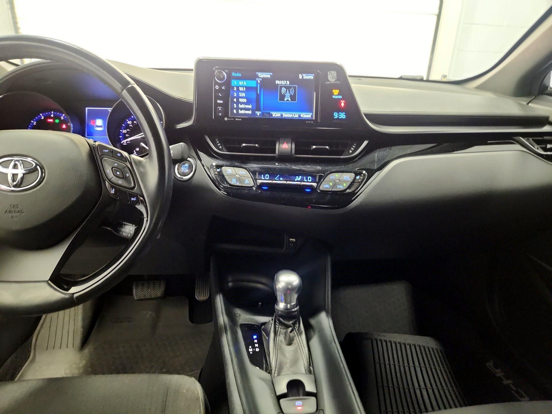 Thumbnail: 2018 Toyota C-HR - 9