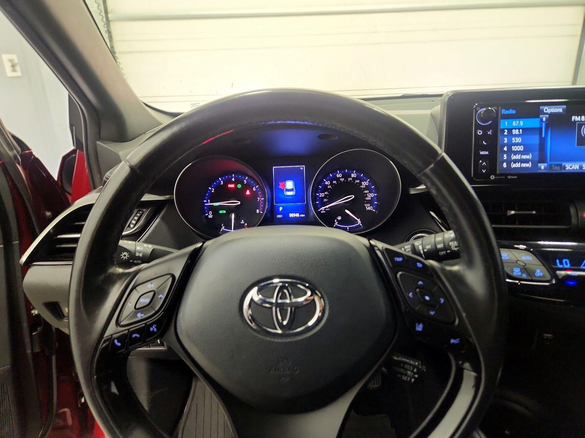 Thumbnail: 2018 Toyota C-HR - 10