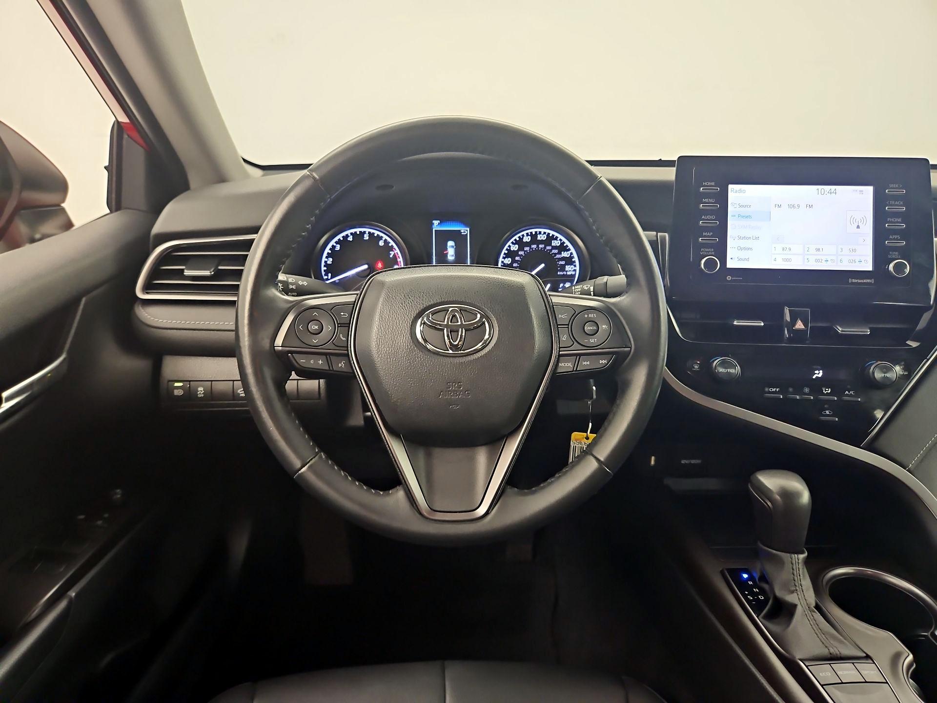 Thumbnail: 2022 Toyota Camry - 10