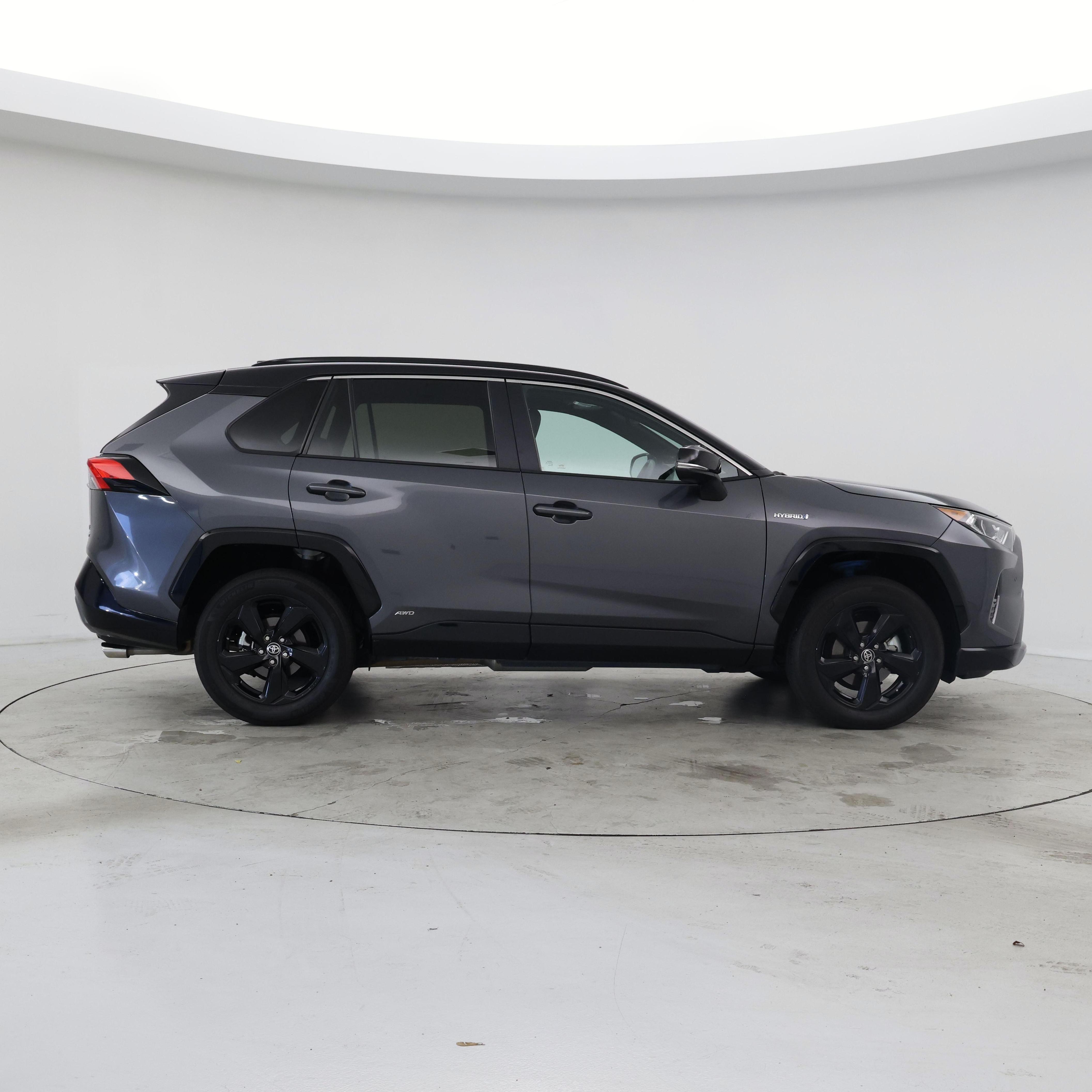 Thumbnail: 2021 Toyota RAV4 - 7