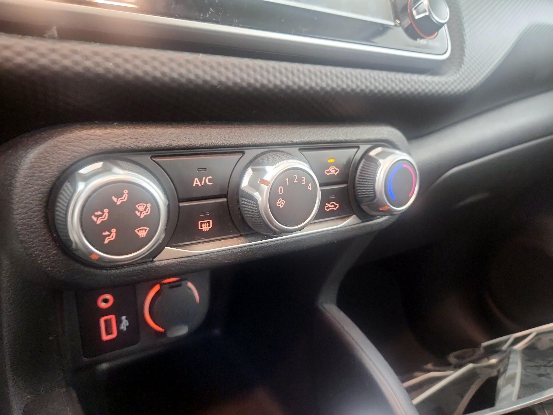 Thumbnail: 2021 Nissan Kicks - 16