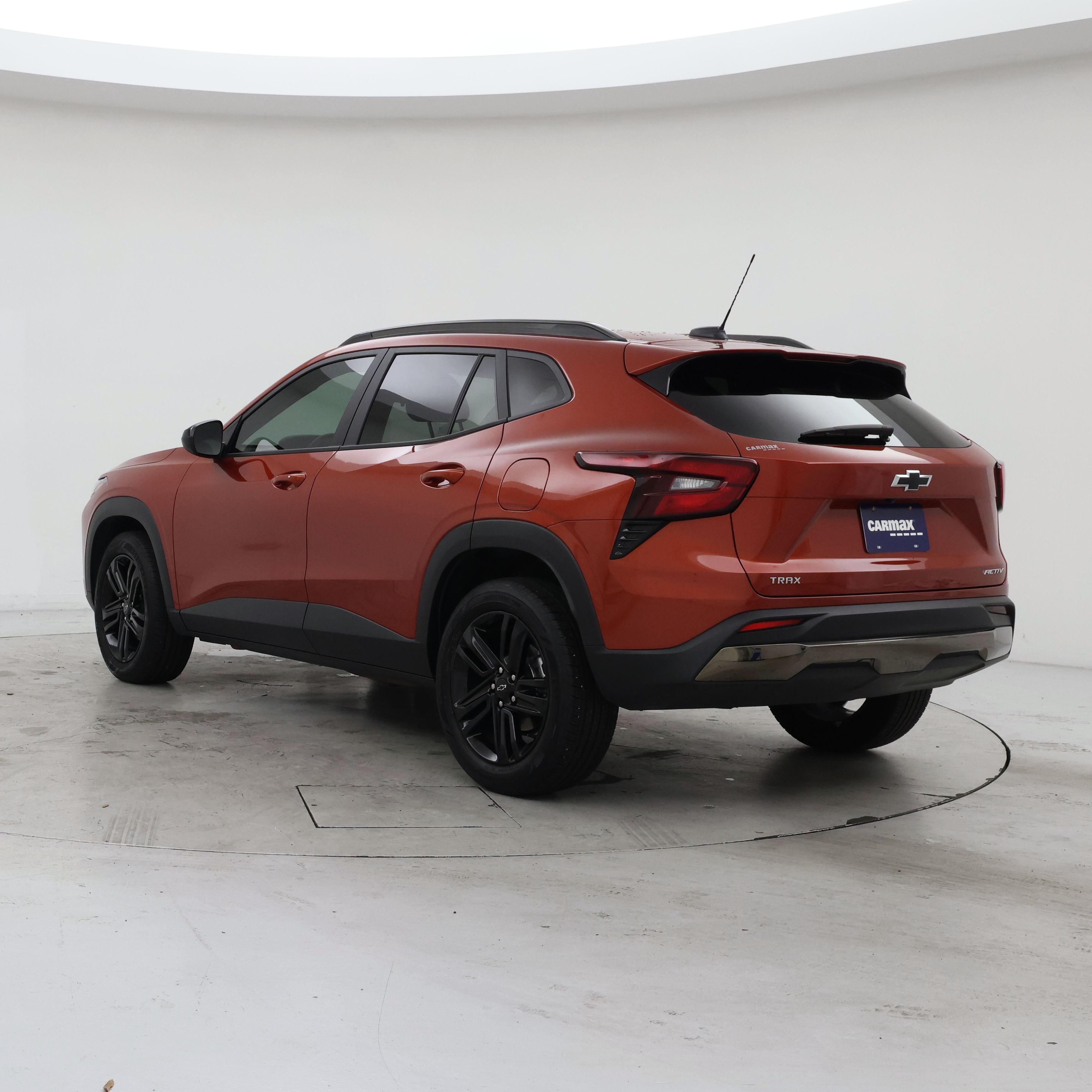 Thumbnail: 2024 Chevrolet Trax - 2