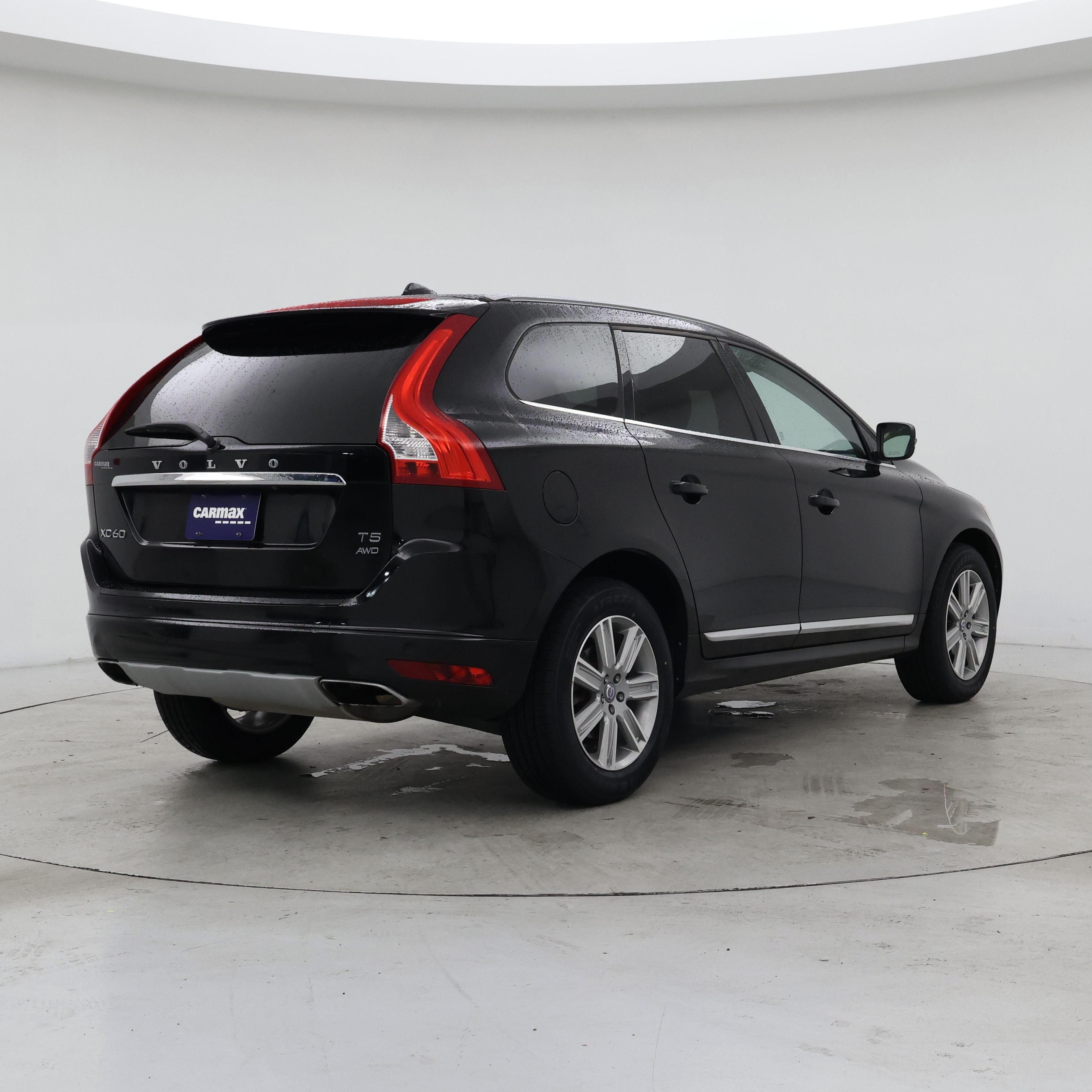 Thumbnail: 2017 Volvo XC60 - 8