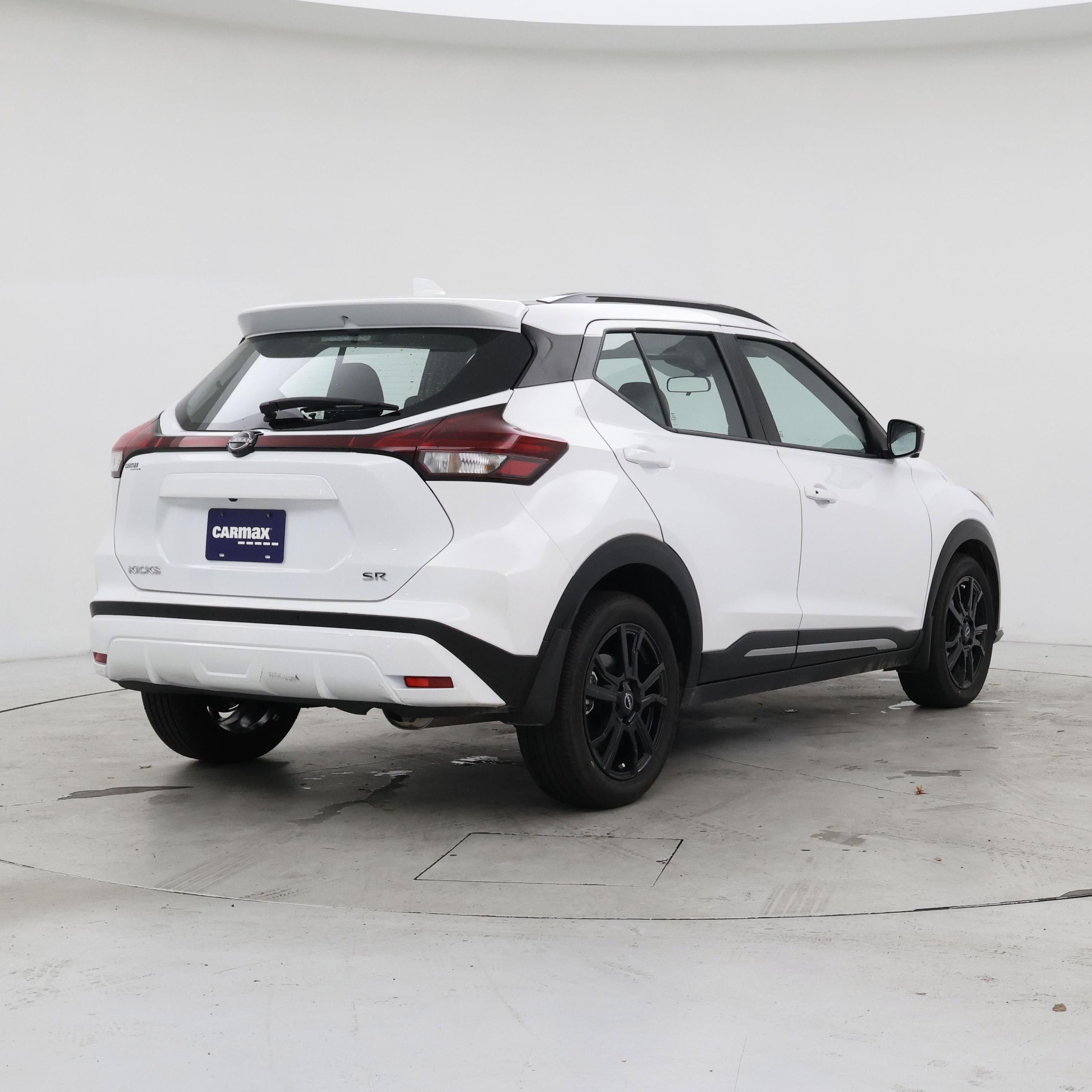 Thumbnail: 2024 Nissan Kicks - 8