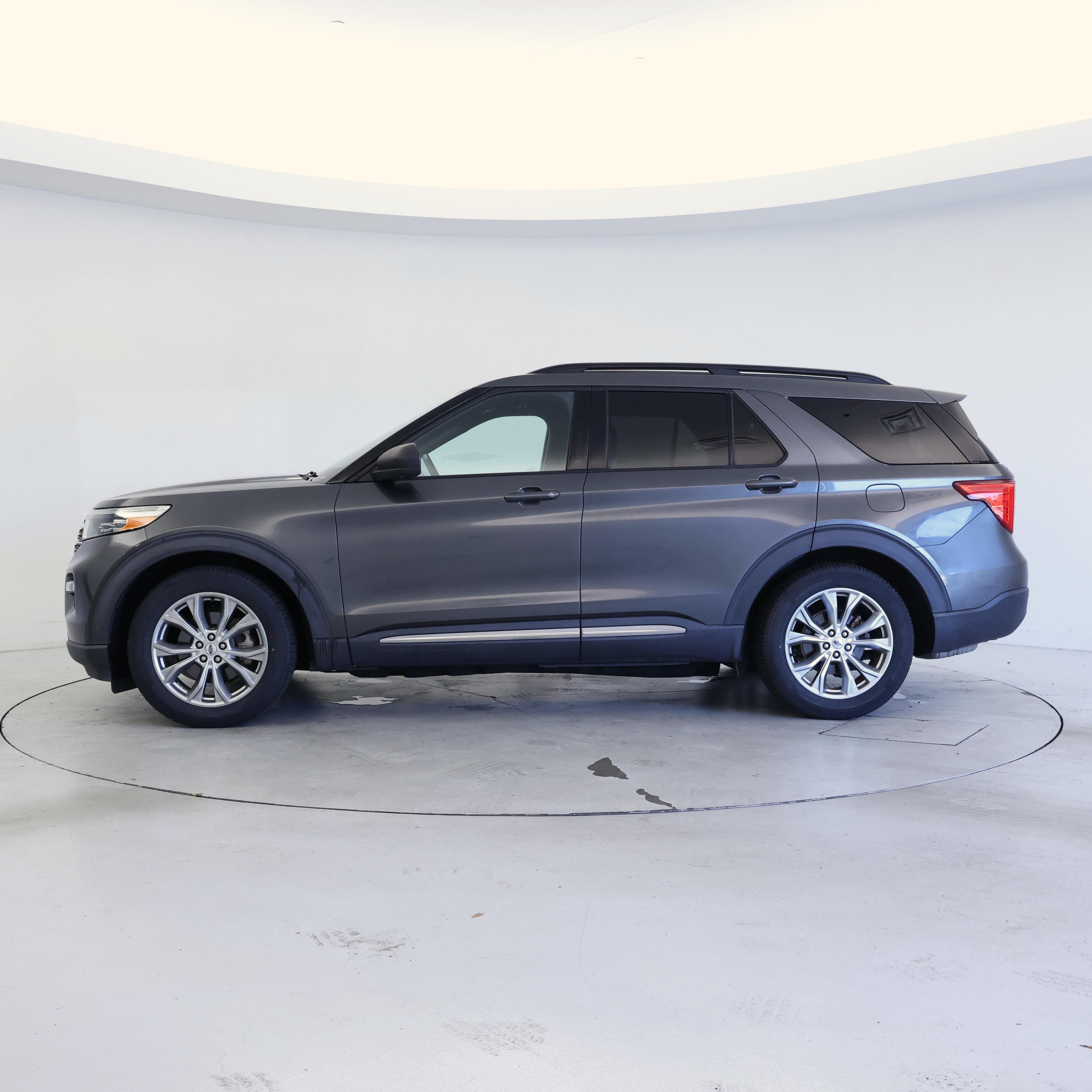 Thumbnail: 2020 Ford Explorer - 3
