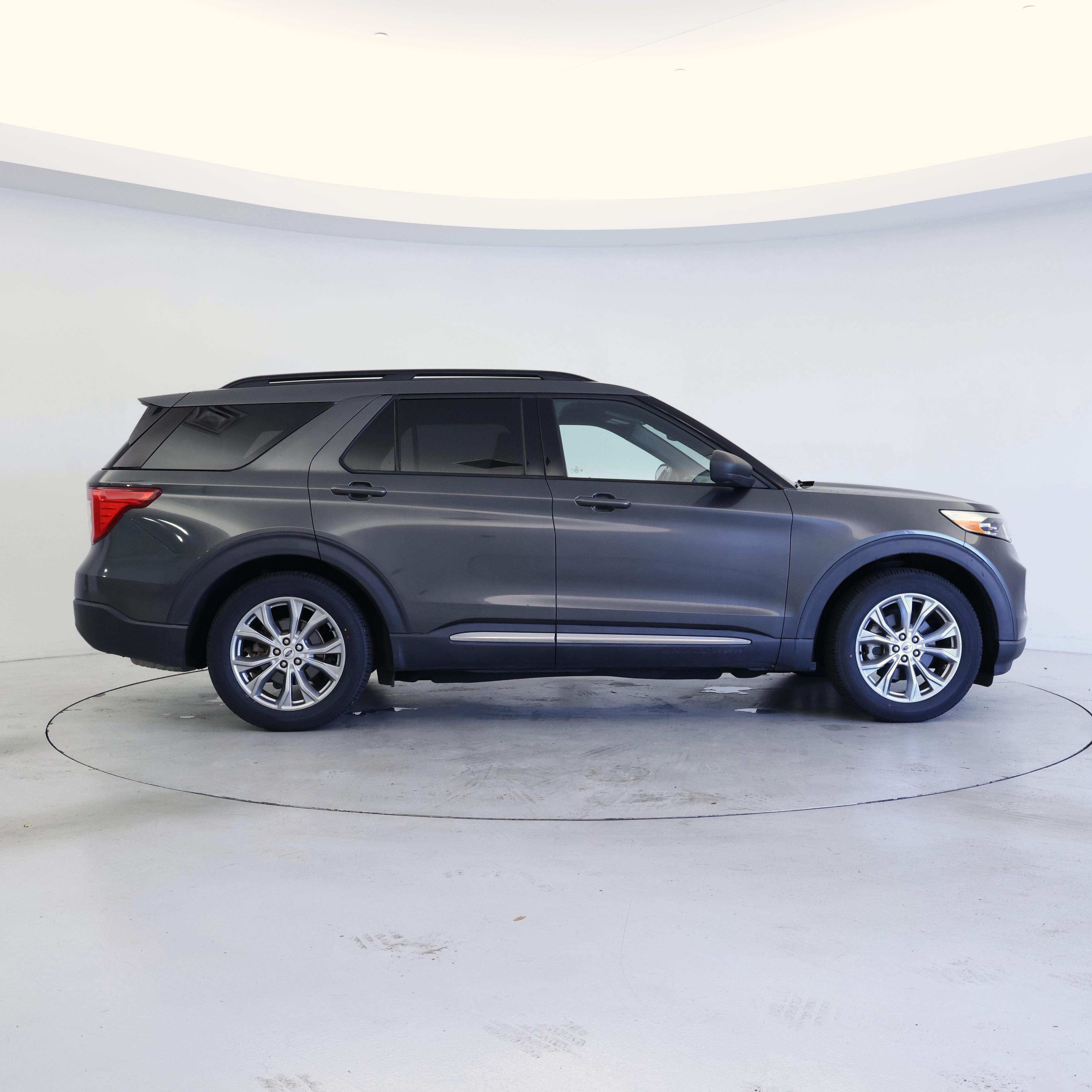 Thumbnail: 2020 Ford Explorer - 7