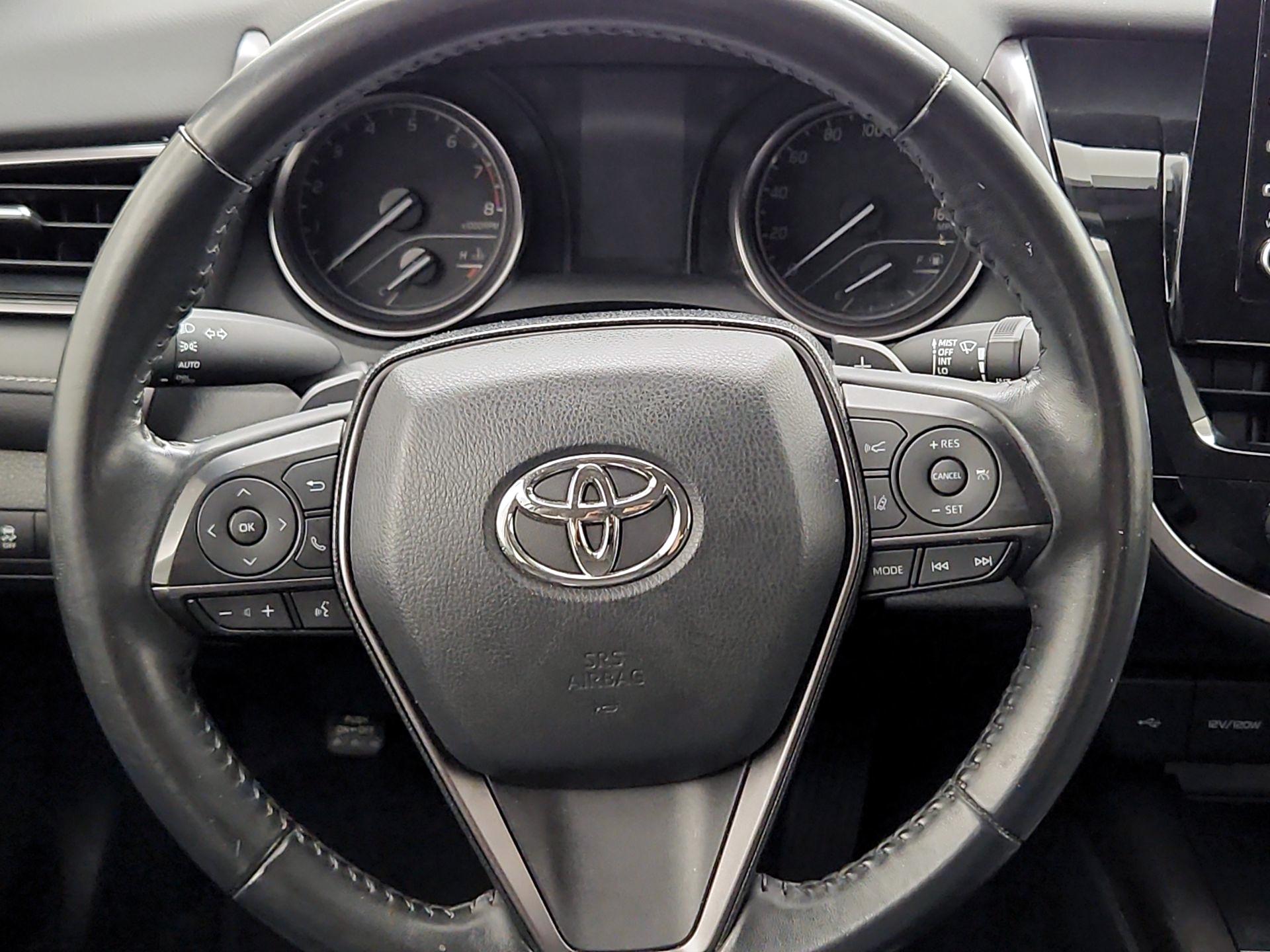 Thumbnail: 2021 Toyota Camry - 10
