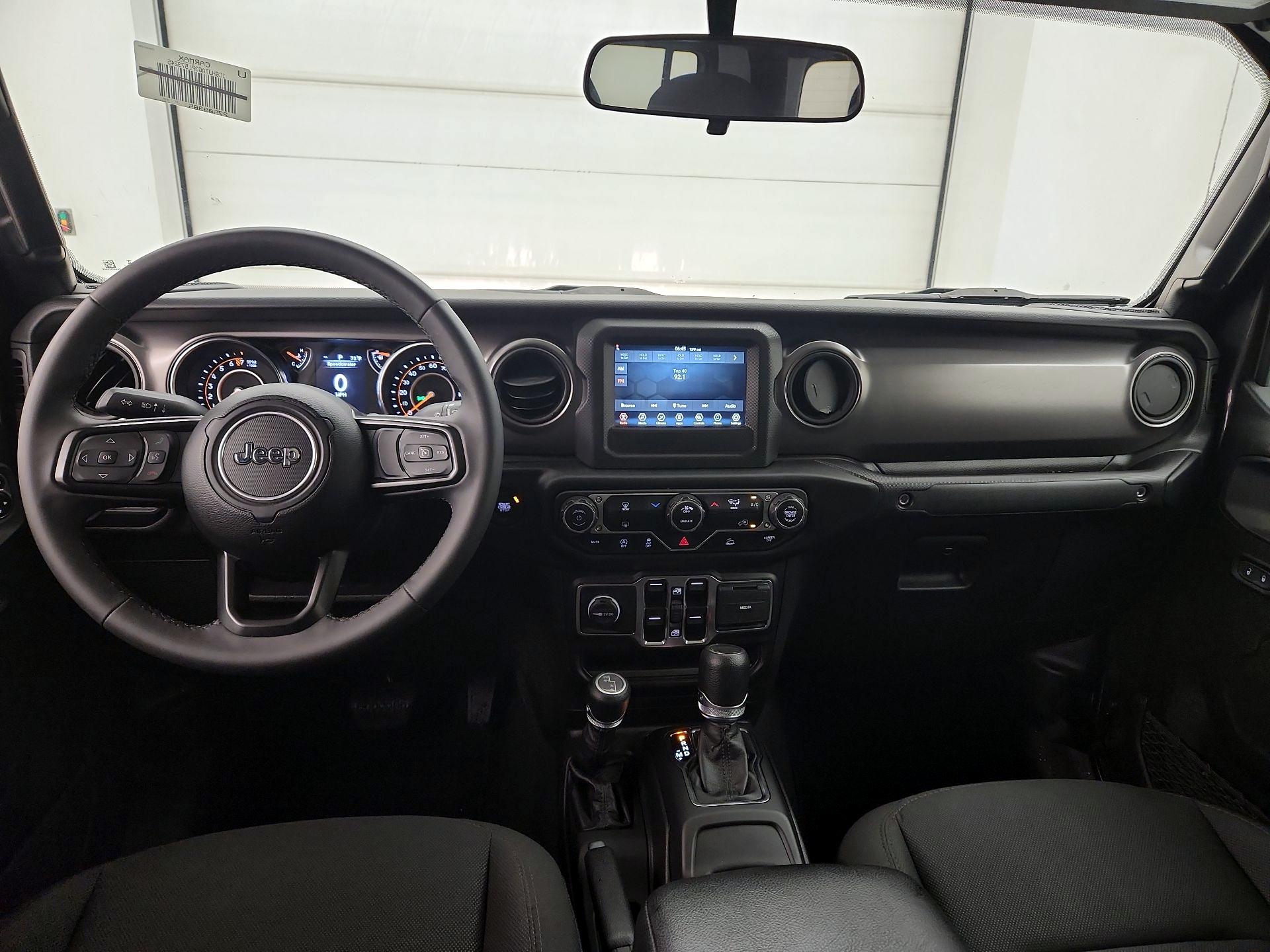 Thumbnail: 2023 Jeep Gladiator - 9