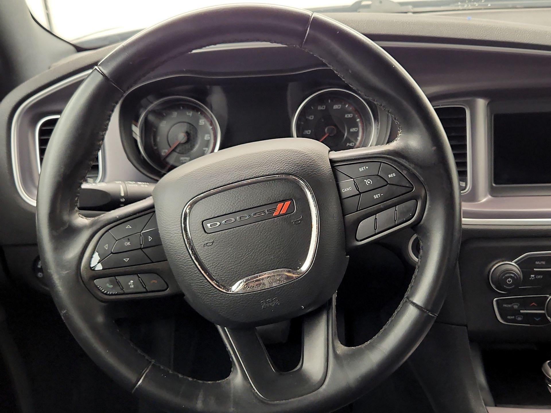 Thumbnail: 2020 Dodge Charger - 10