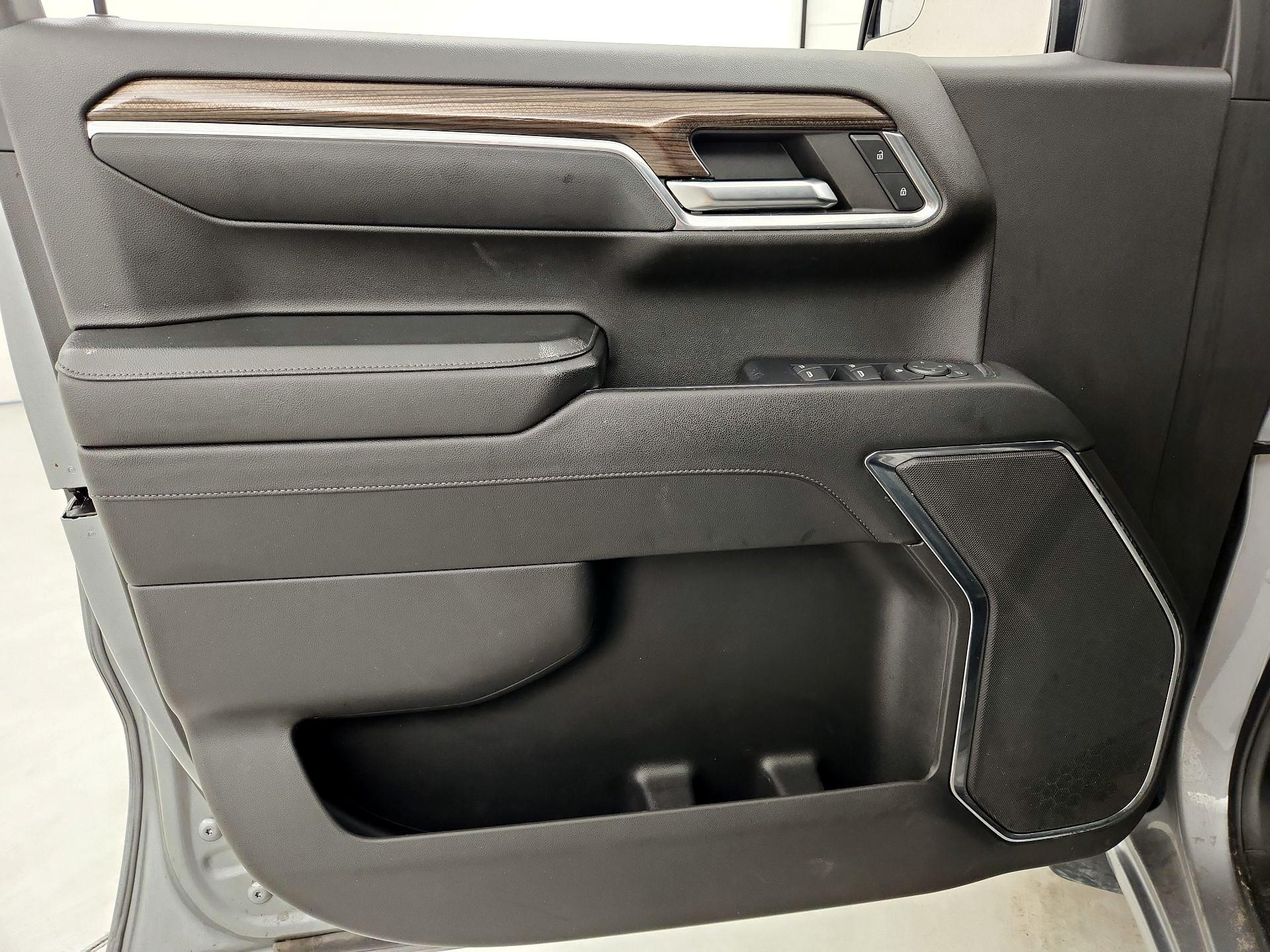 Thumbnail: 2023 Chevrolet Silverado 1500 - 12