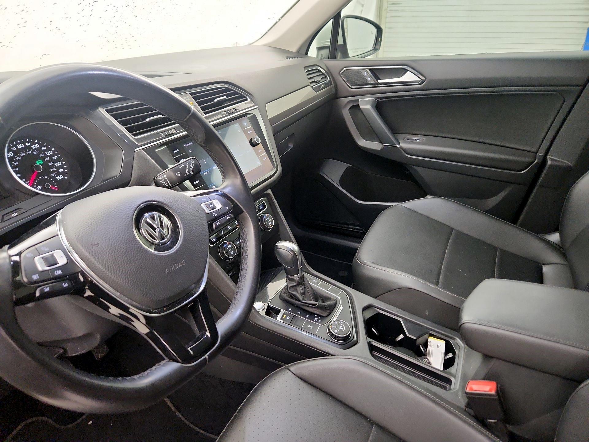 Thumbnail: 2018 Volkswagen Tiguan - 11