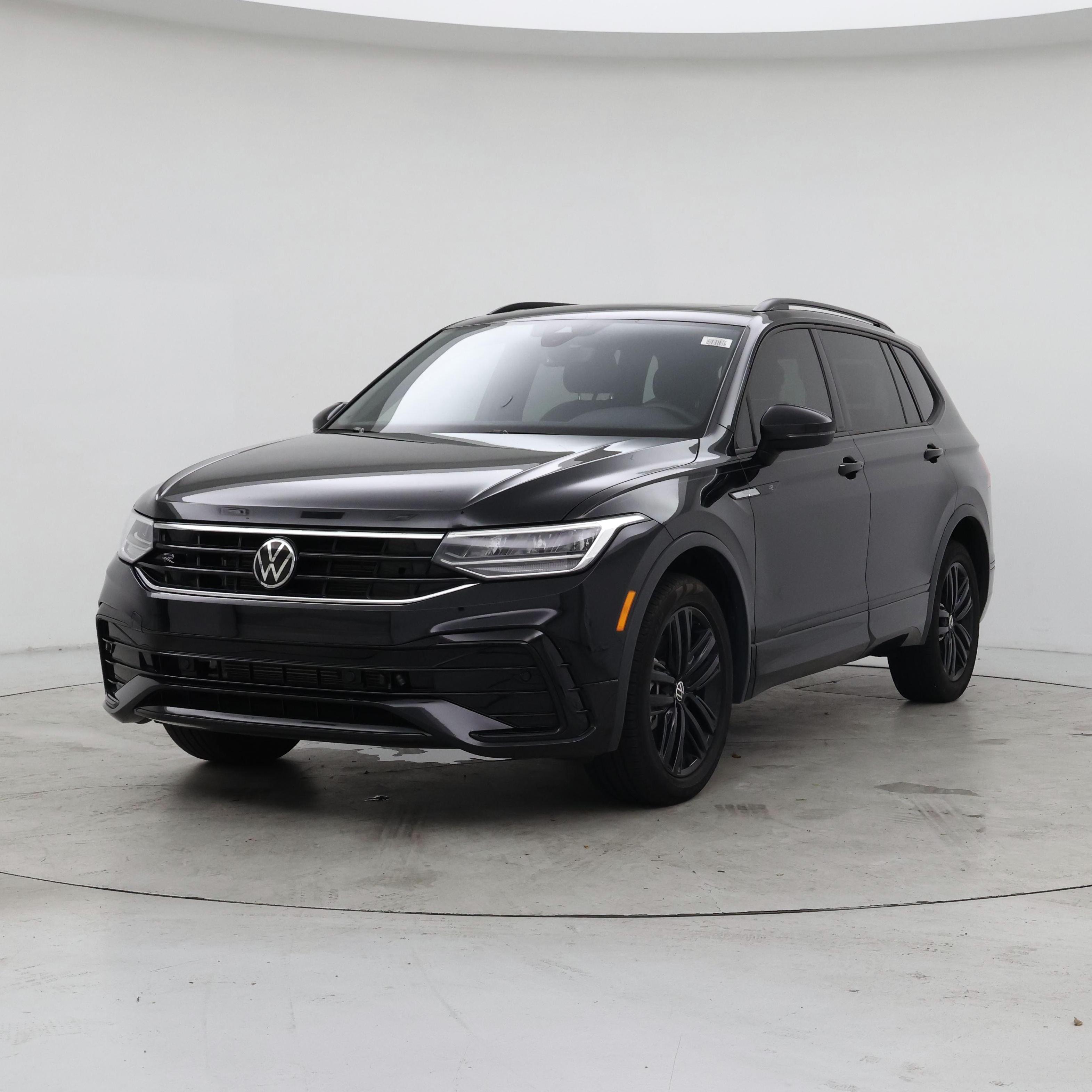 Thumbnail: 2022 Volkswagen Tiguan - 4