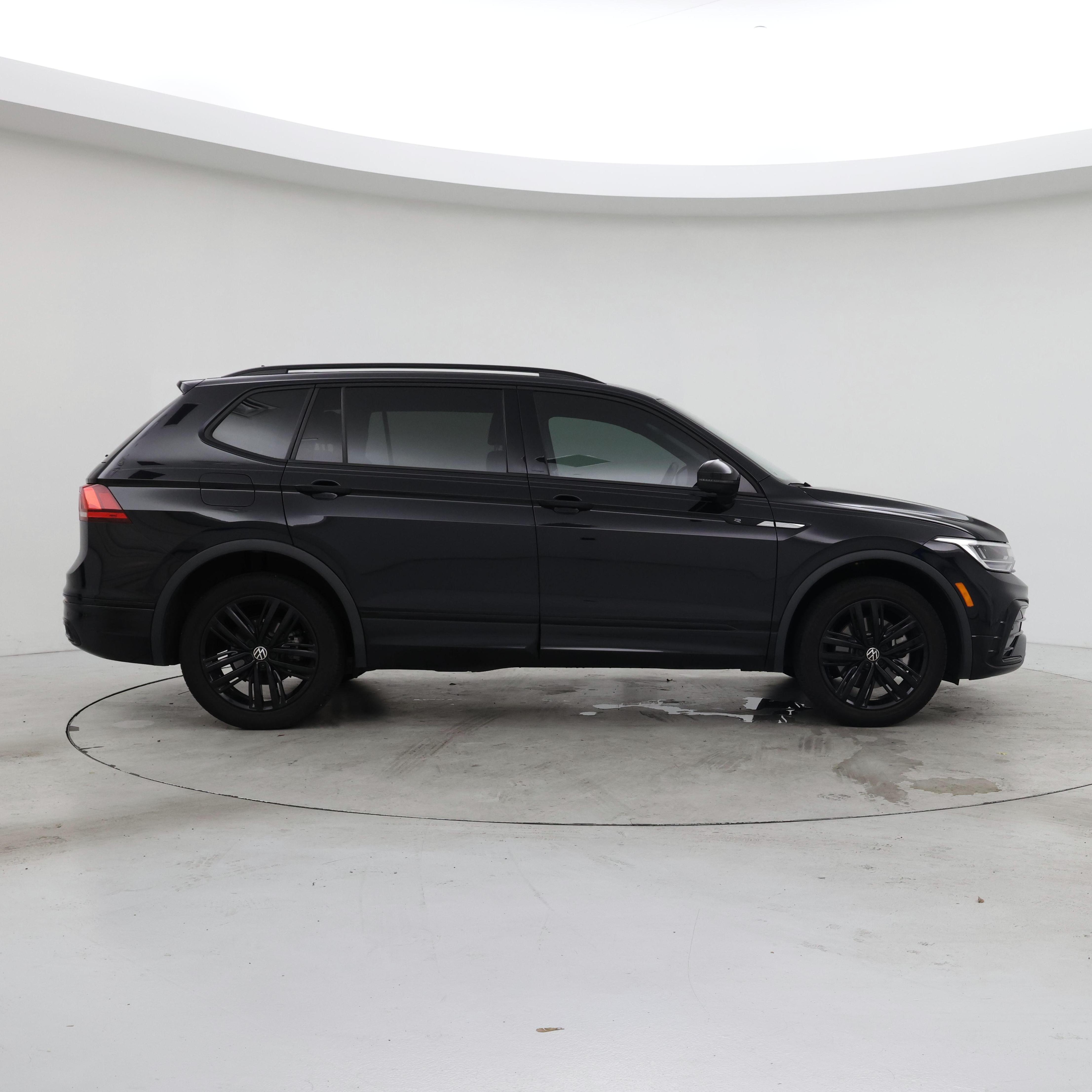 Thumbnail: 2022 Volkswagen Tiguan - 7