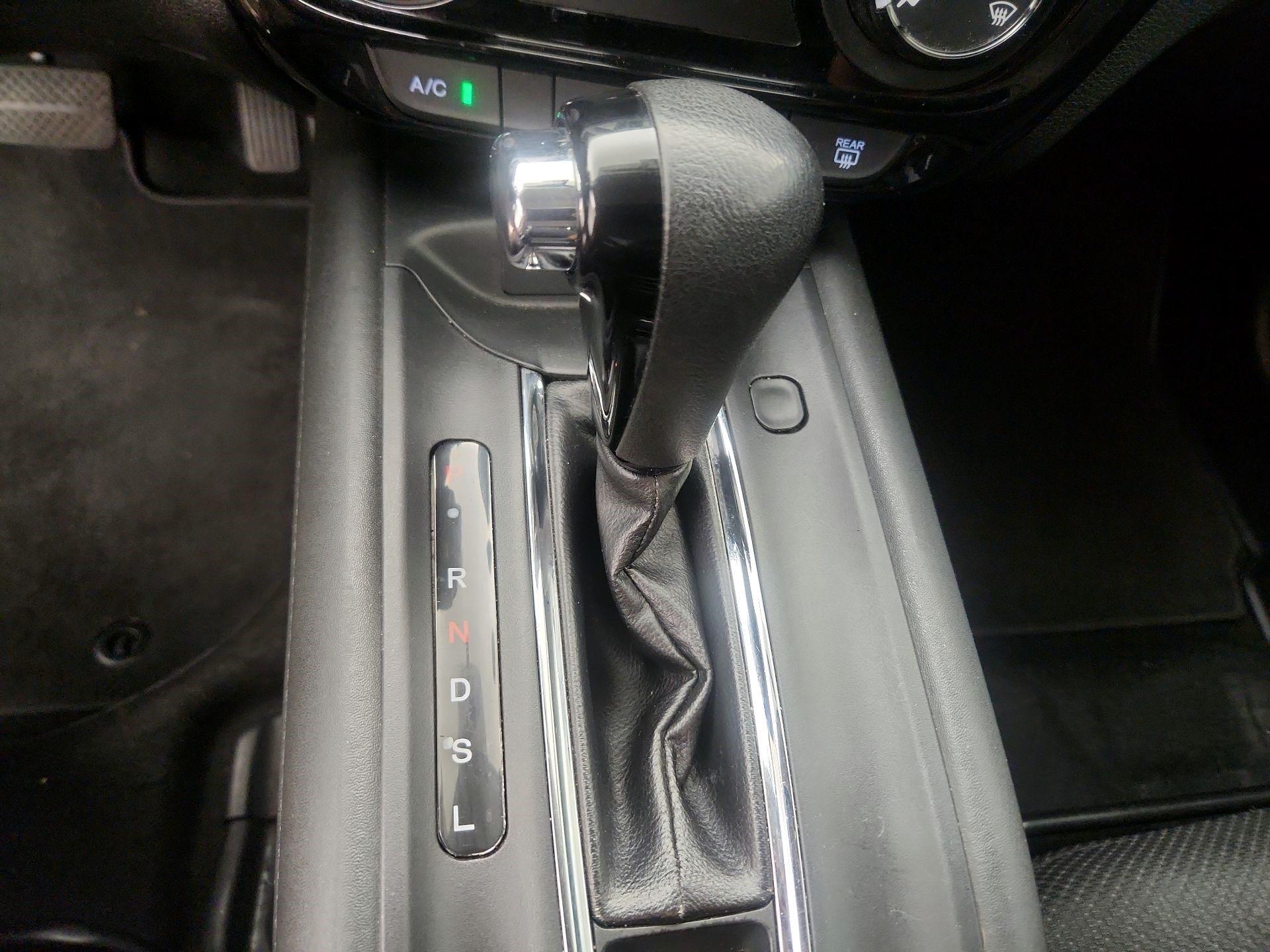 Thumbnail: 2016 Honda HR-V - 17