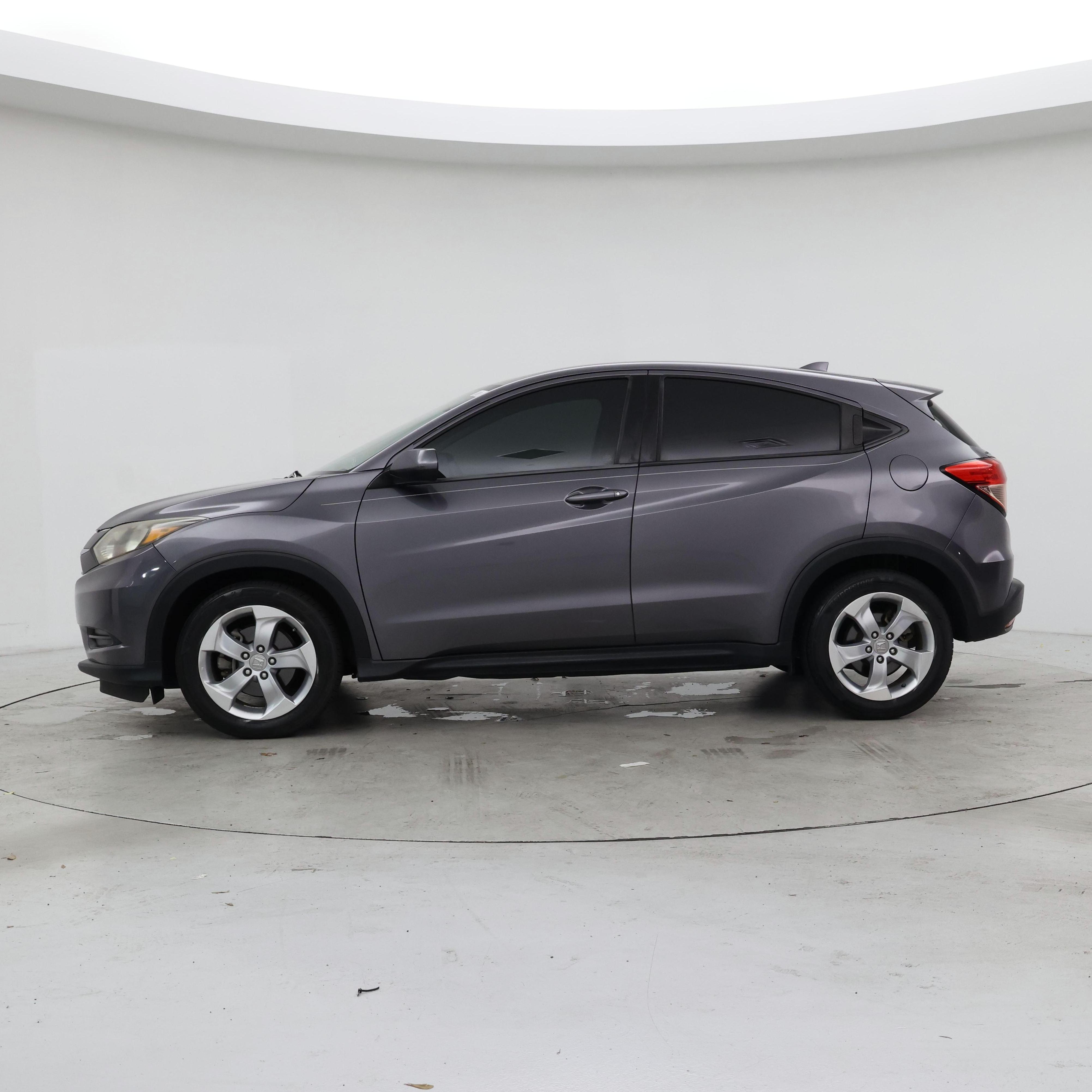 Thumbnail: 2016 Honda HR-V - 3