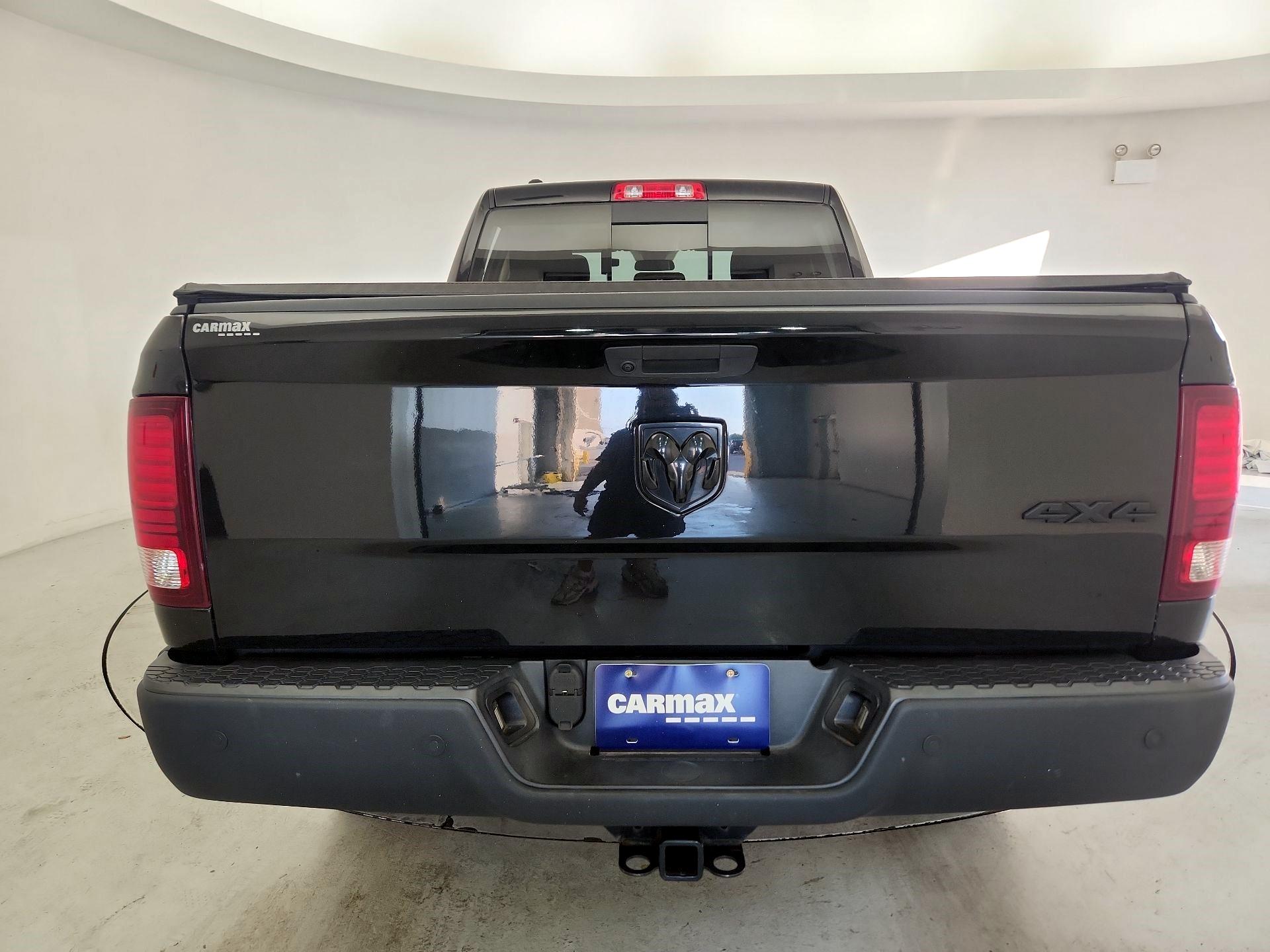 Thumbnail: 2019 RAM 1500 Classic - 20