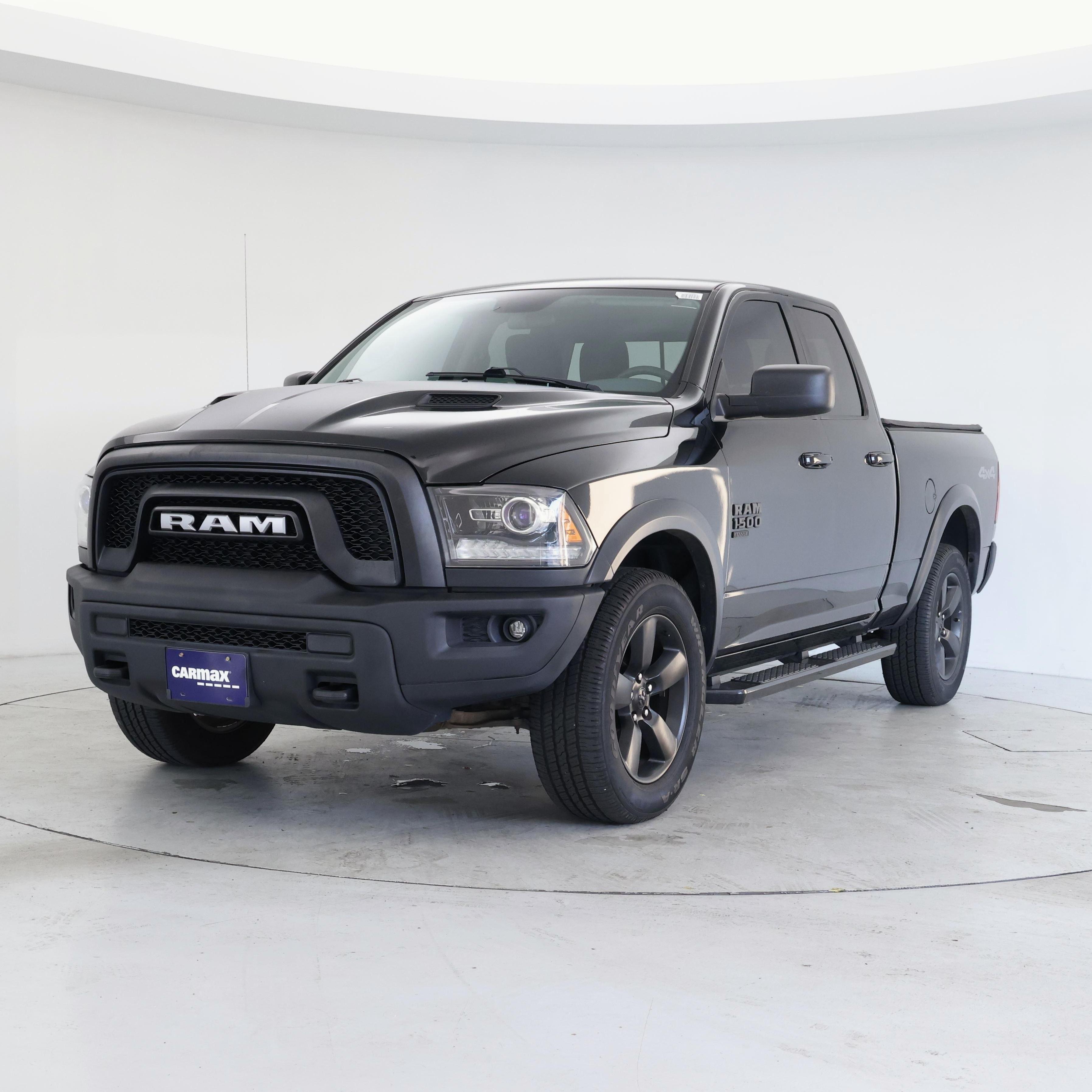 Thumbnail: 2019 RAM 1500 Classic - 4