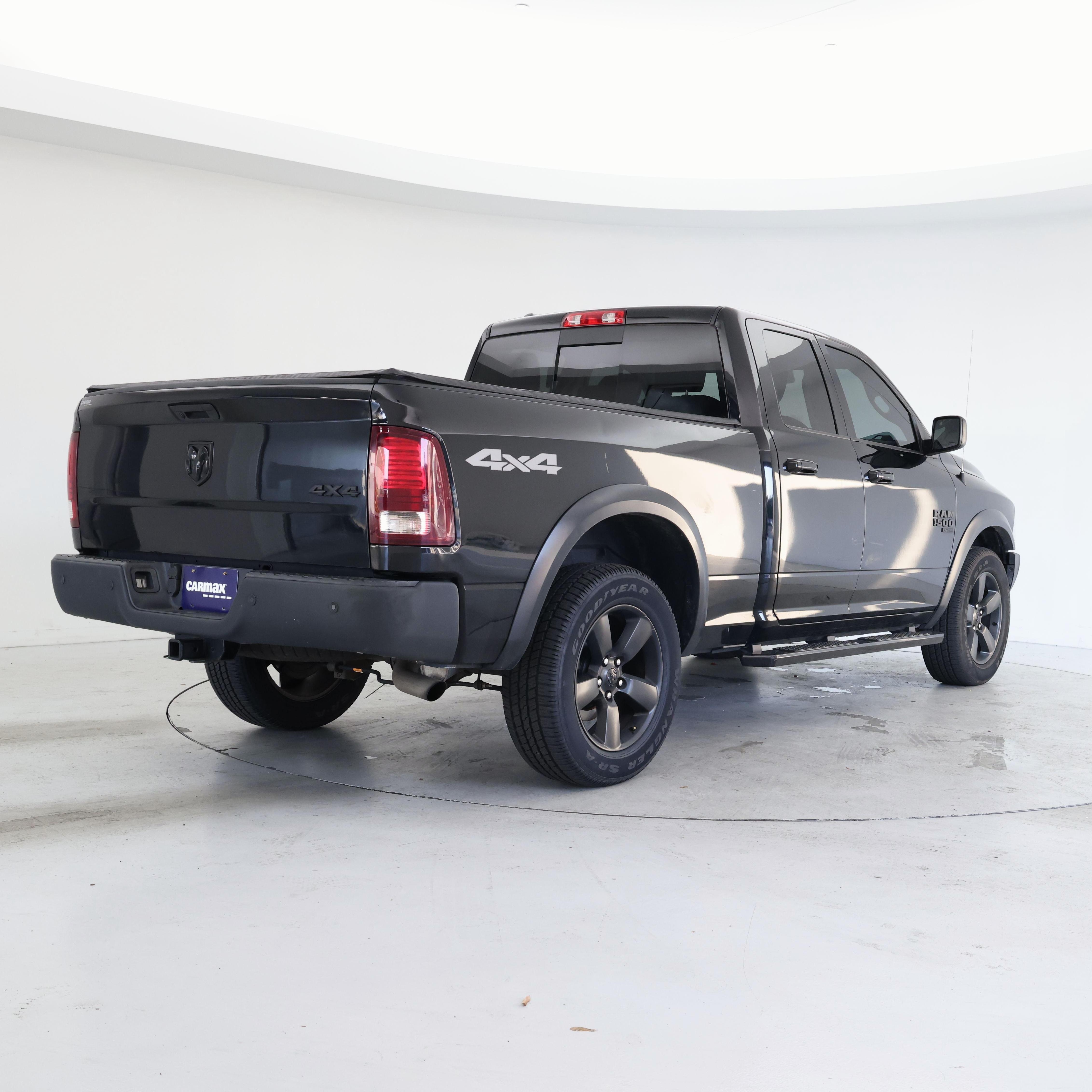 Thumbnail: 2019 RAM 1500 Classic - 8