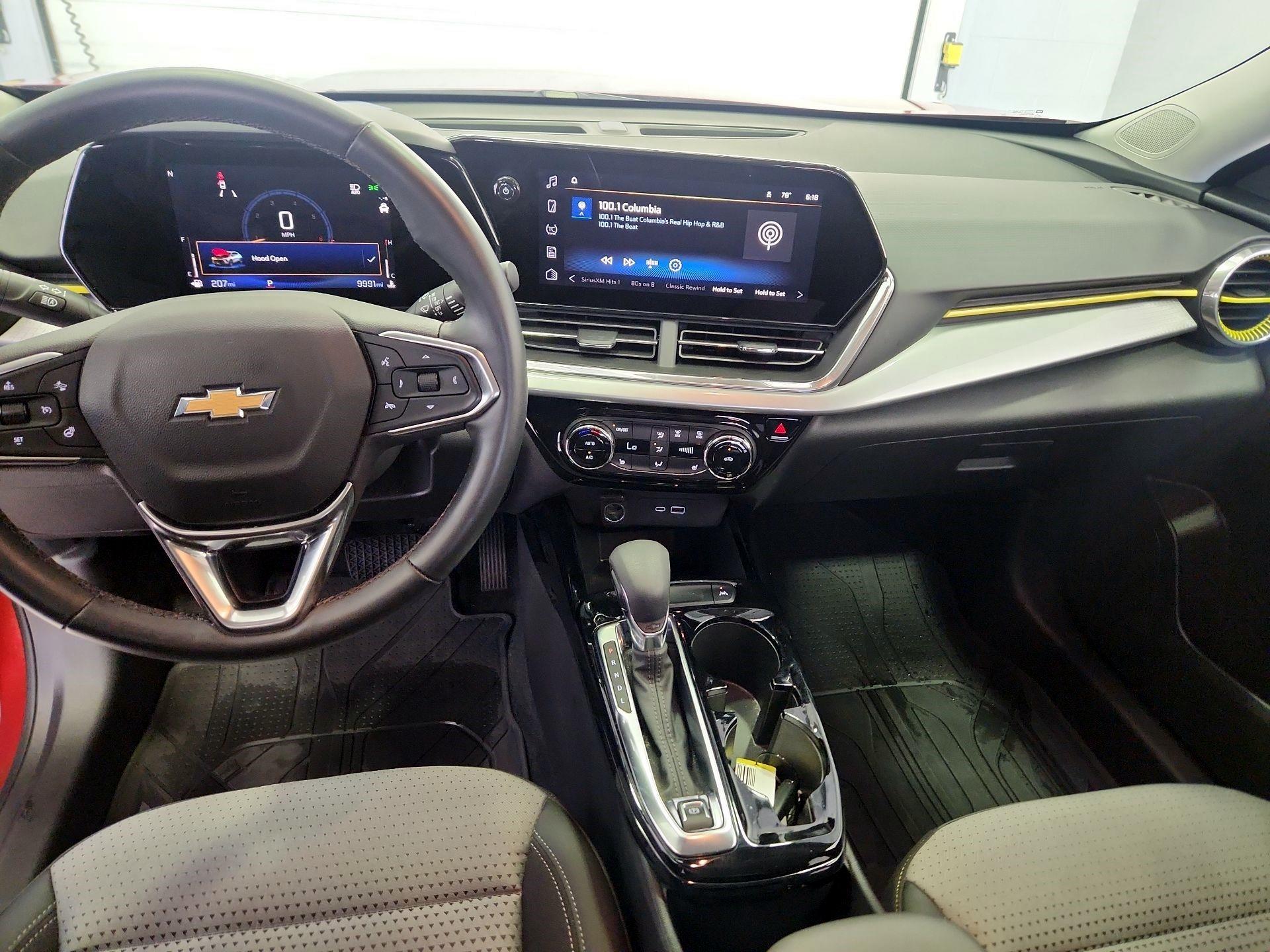 Thumbnail: 2024 Chevrolet Trax - 9