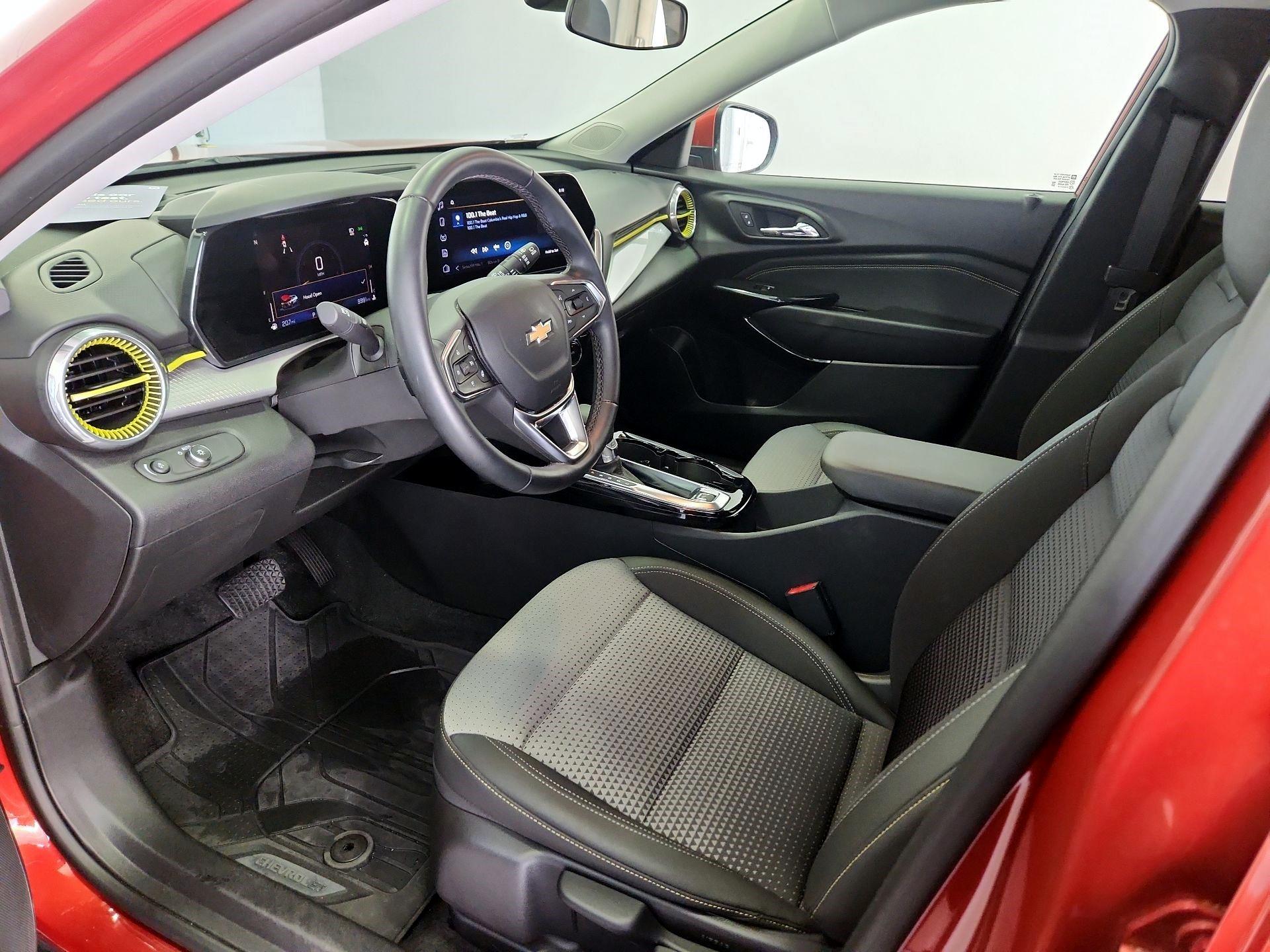 Thumbnail: 2024 Chevrolet Trax - 11