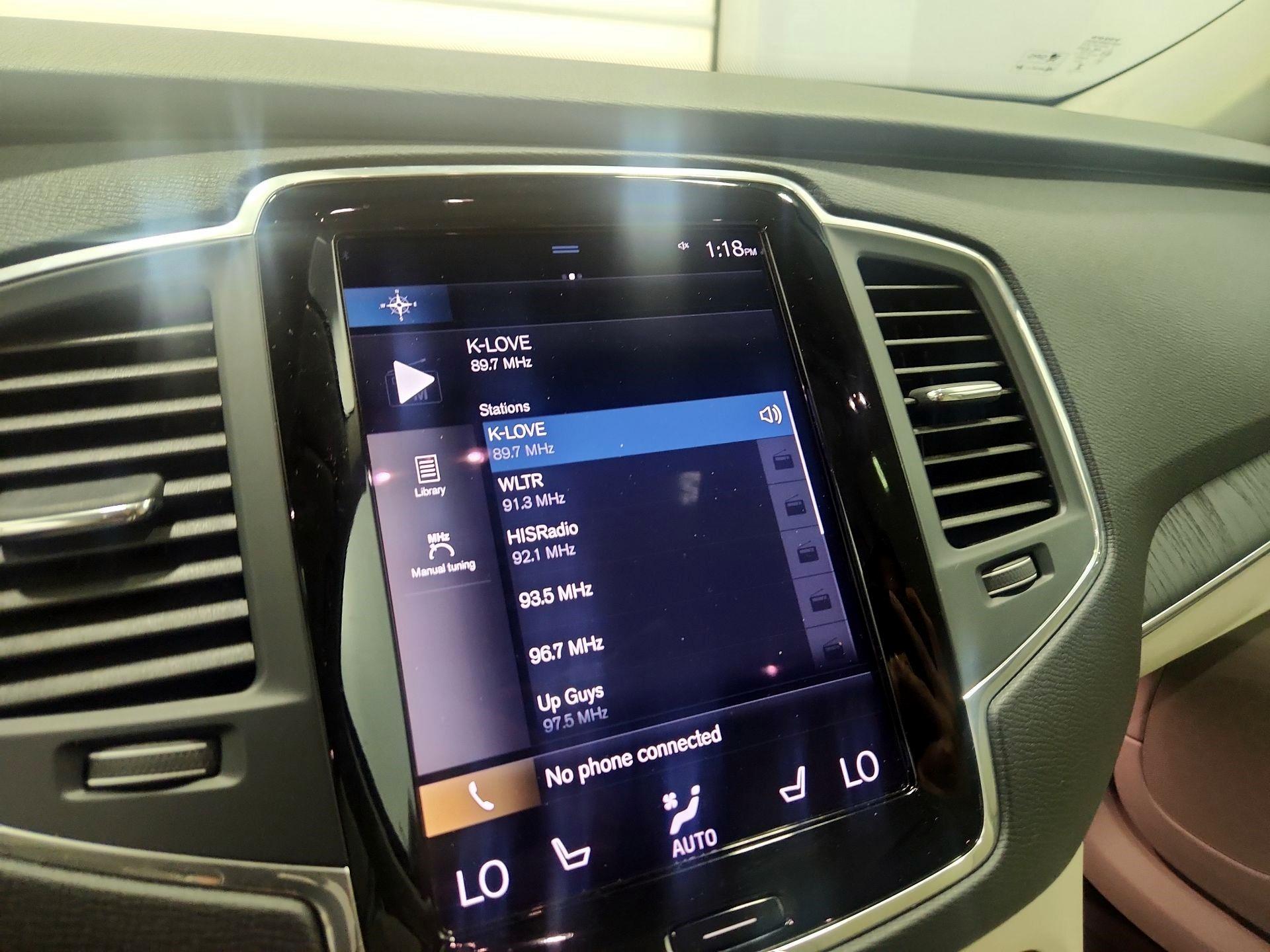 Thumbnail: 2020 Volvo XC90 - 16