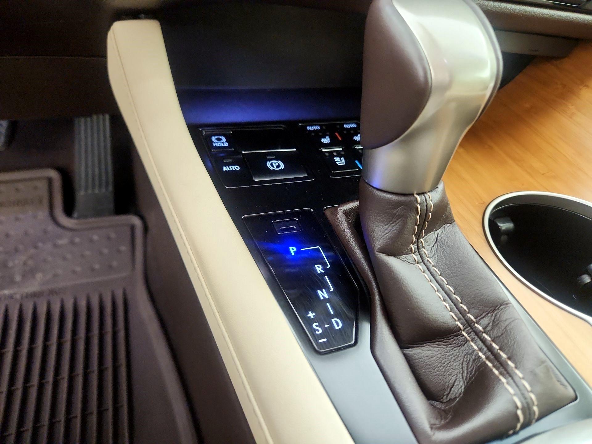Thumbnail: 2017 Lexus RX - 17