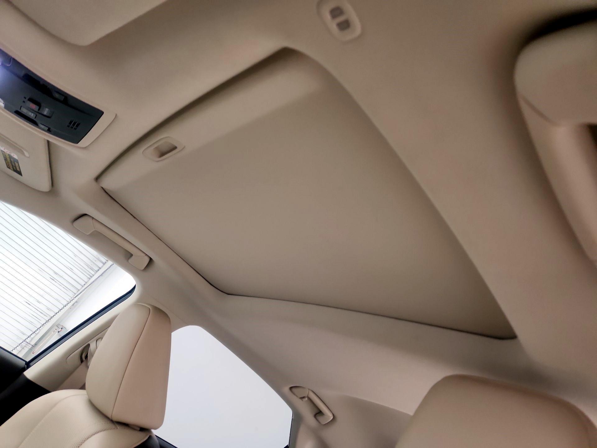 Thumbnail: 2017 Lexus RX - 18