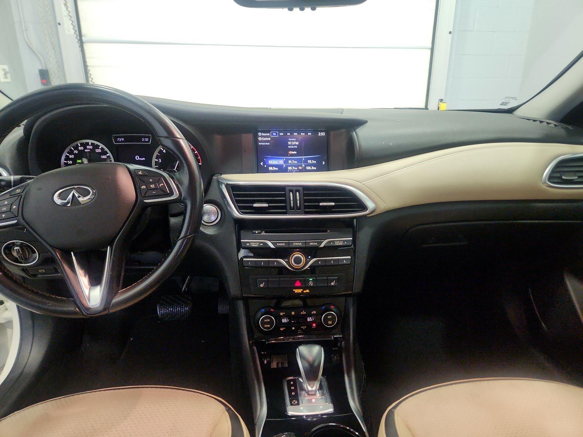 Thumbnail: 2019 INFINITI QX30 - 9